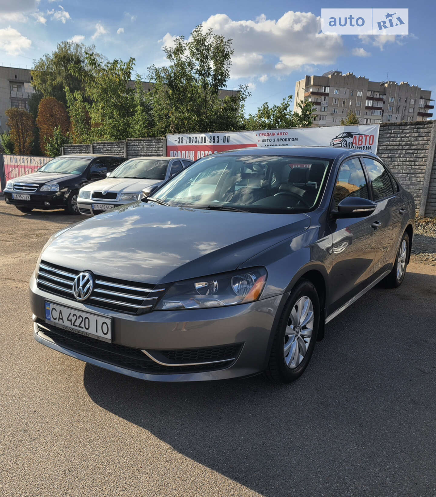 VOLKSWAGEN PASSAT 2012