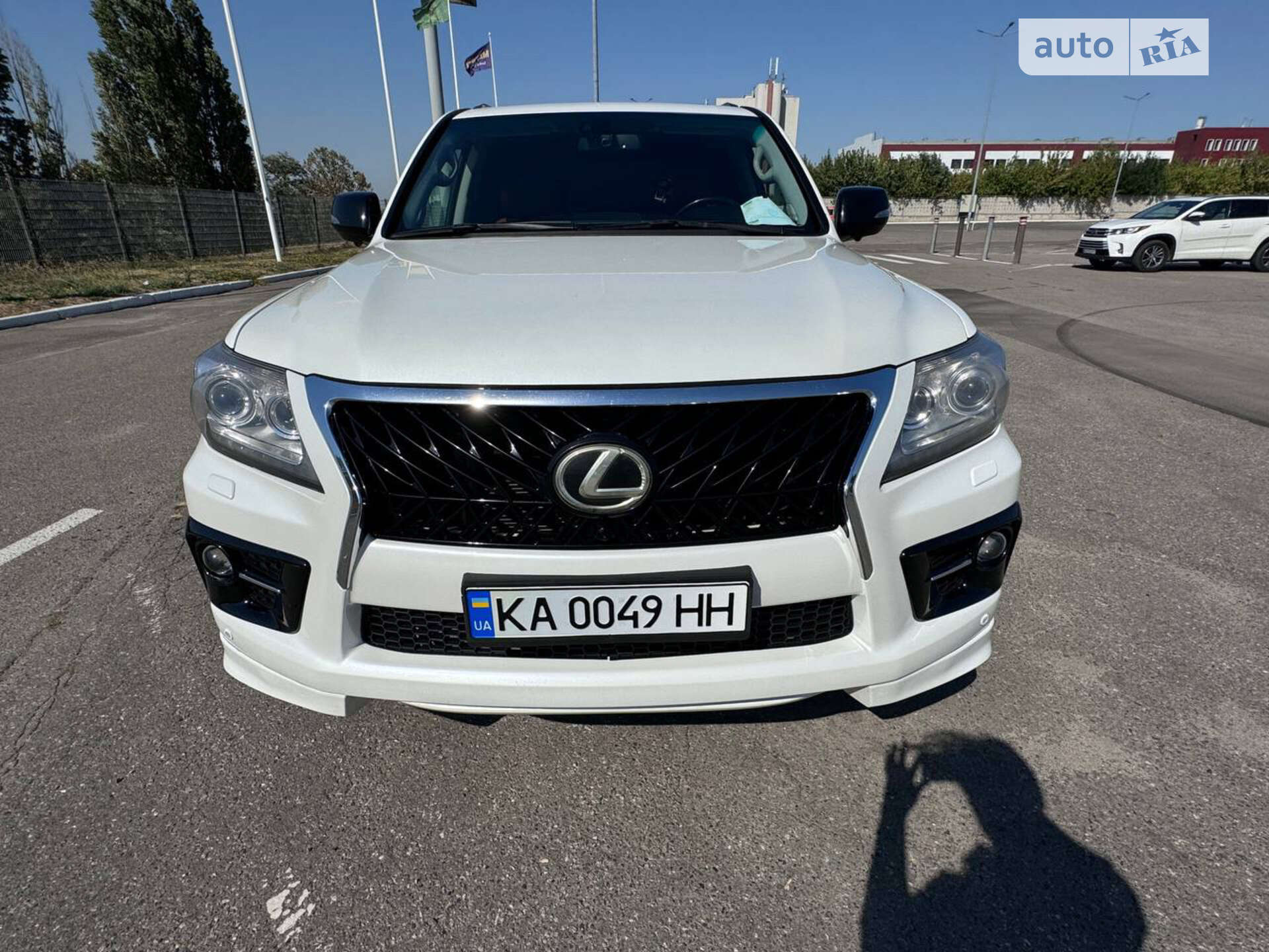 LEXUS LX 570 2012