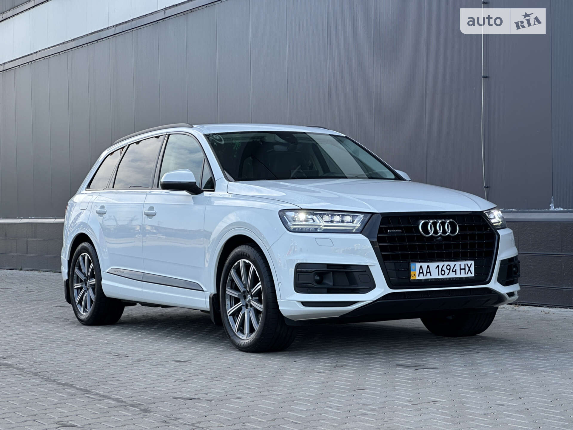 Головне фото звіту автомобіля AUDI Q7 2018
