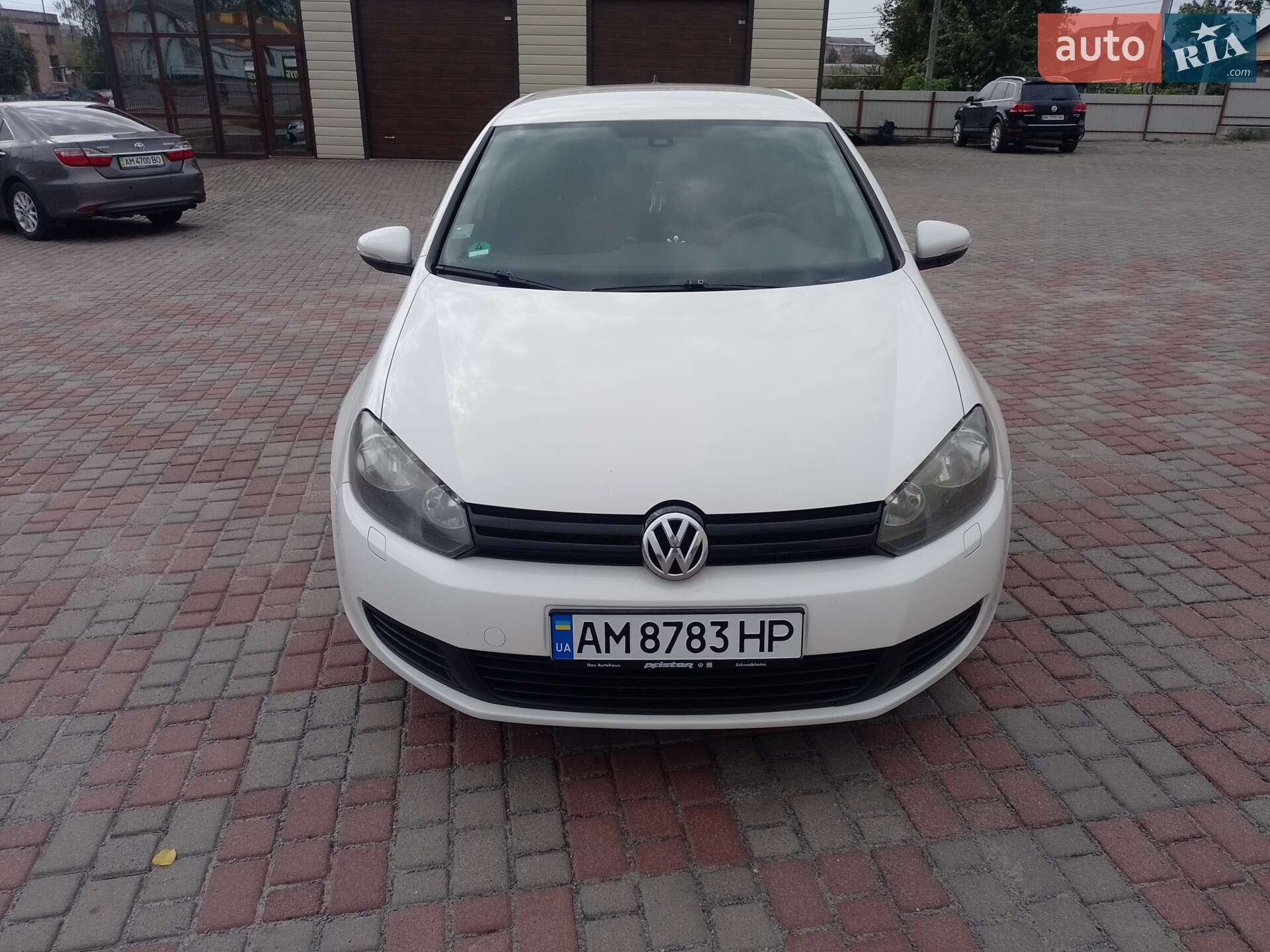 VOLKSWAGEN GOLF 2010