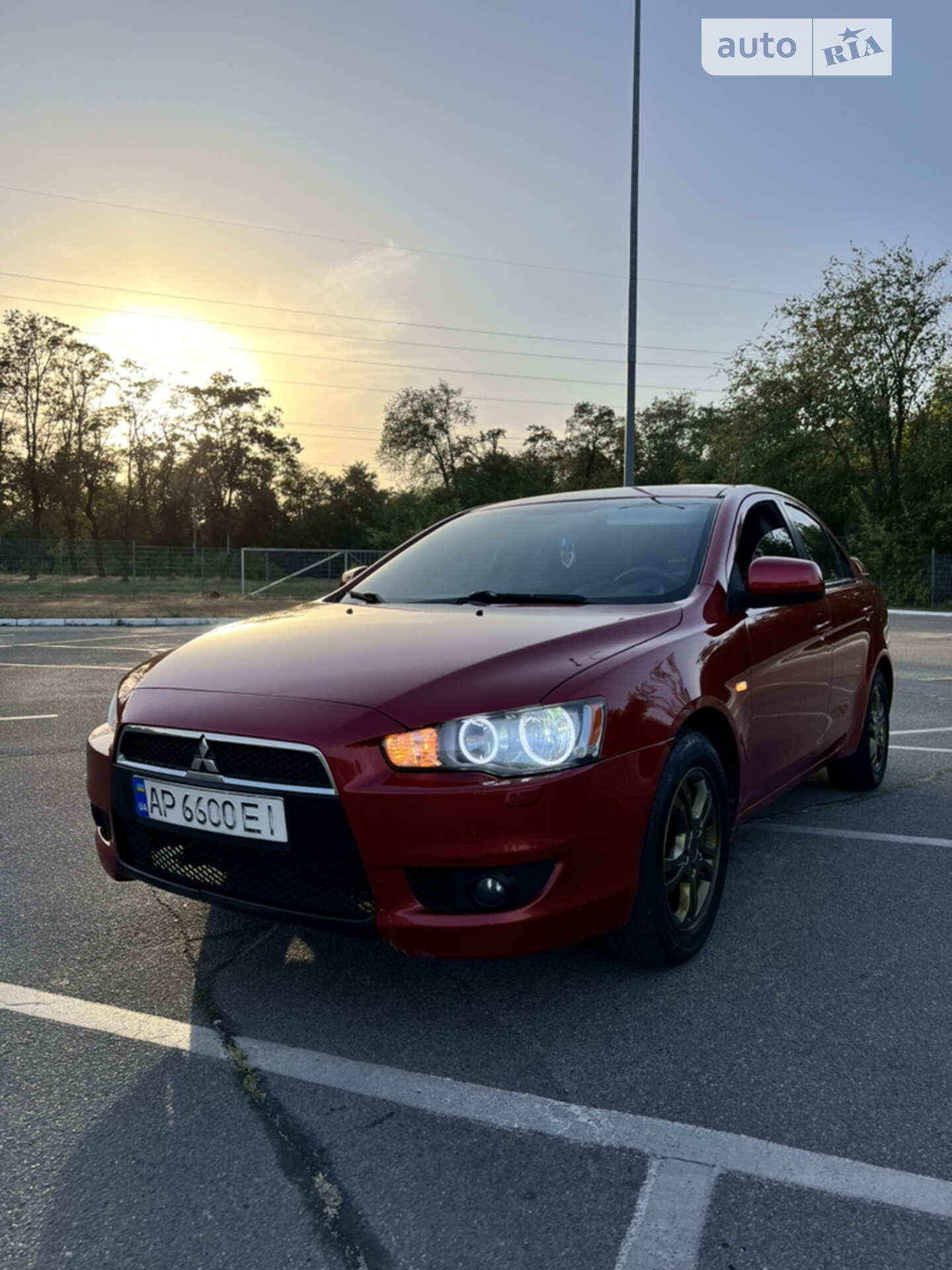MITSUBISHI LANCER