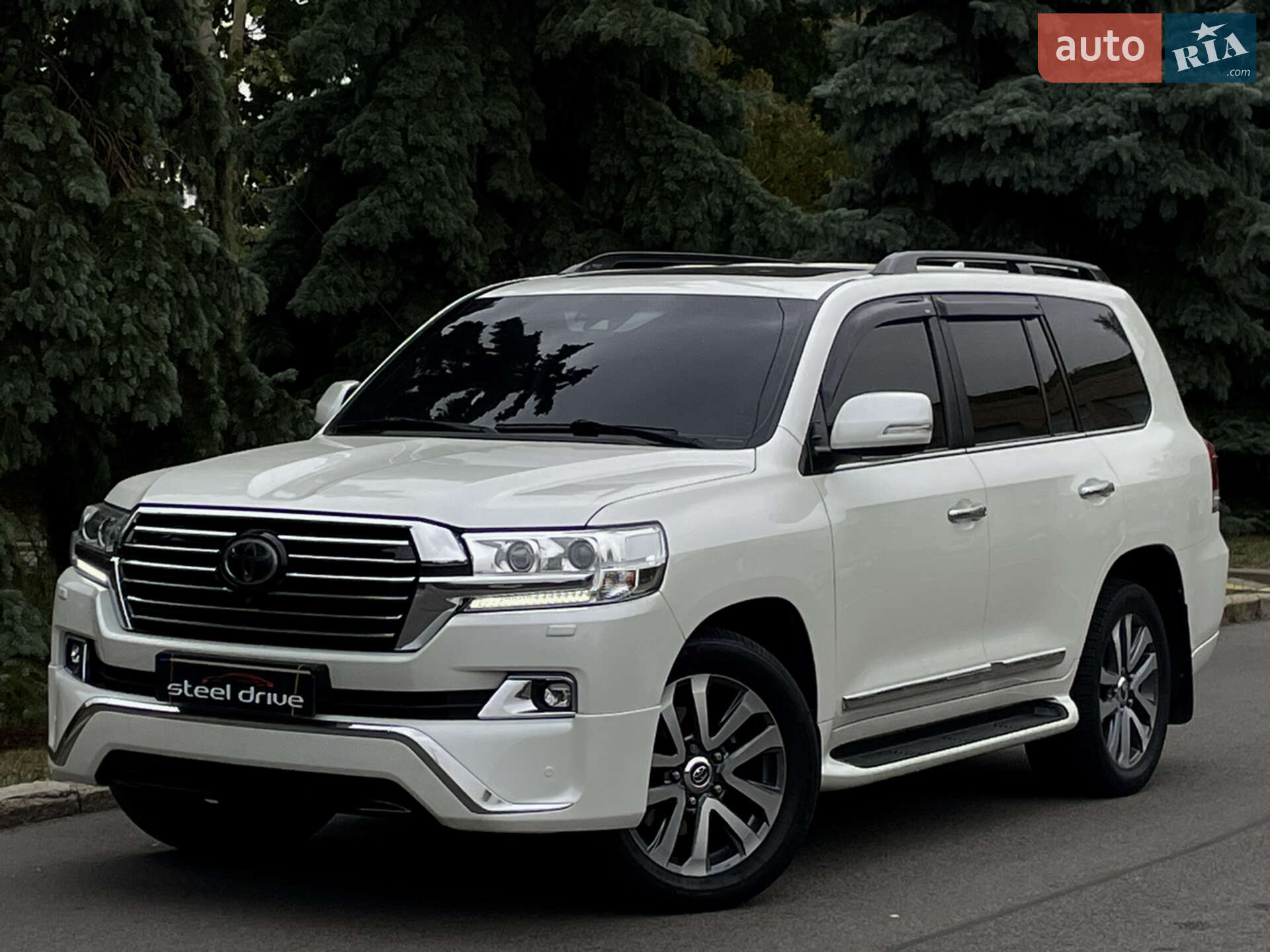 Головне фото звіту автомобіля TOYOTA LAND CRUISER 200 2016
