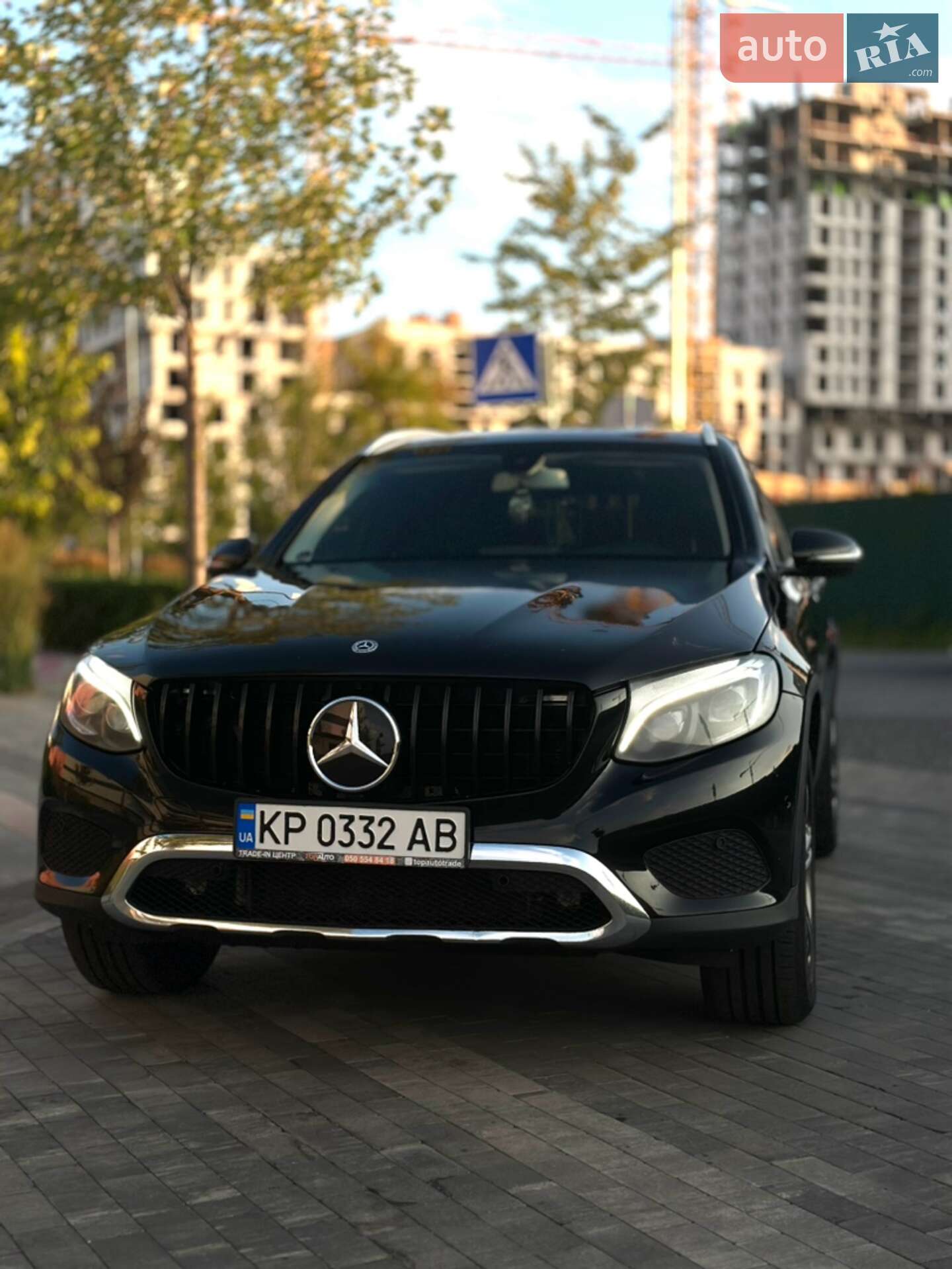 MERCEDES-BENZ GLC 300 2016