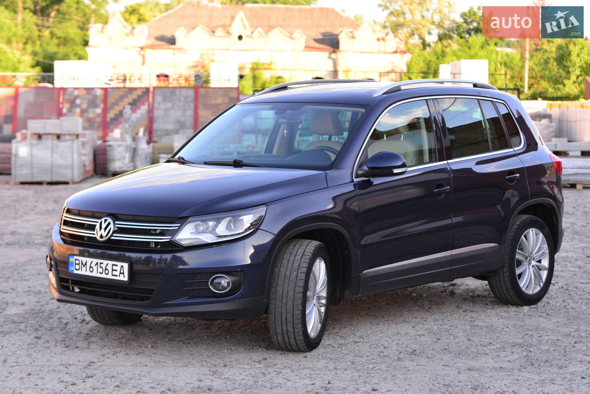 VOLKSWAGEN TIGUAN 2015