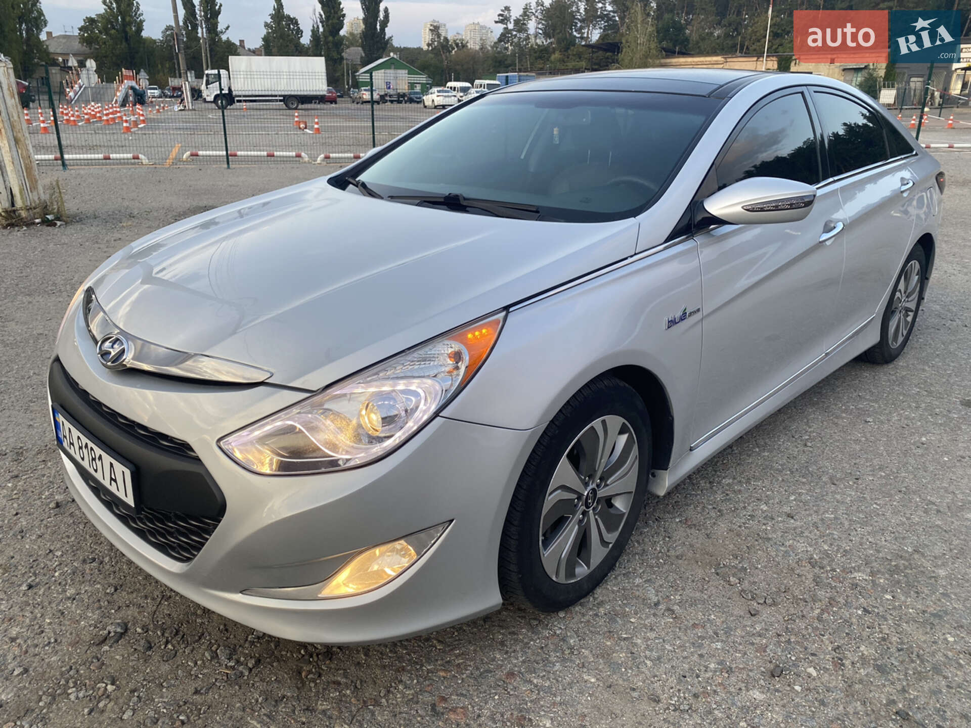 Головне фото звіту автомобіля HYUNDAI SONATA 2014