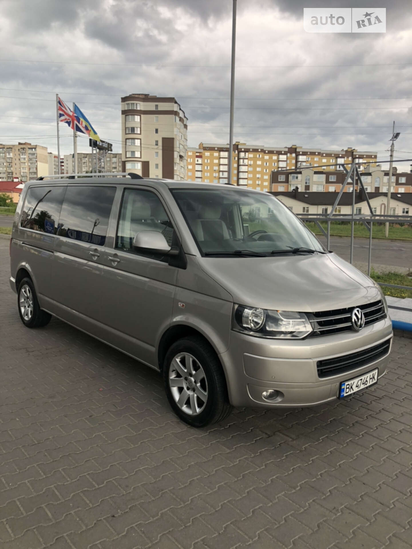 VOLKSWAGEN CARAVELLE 2011
