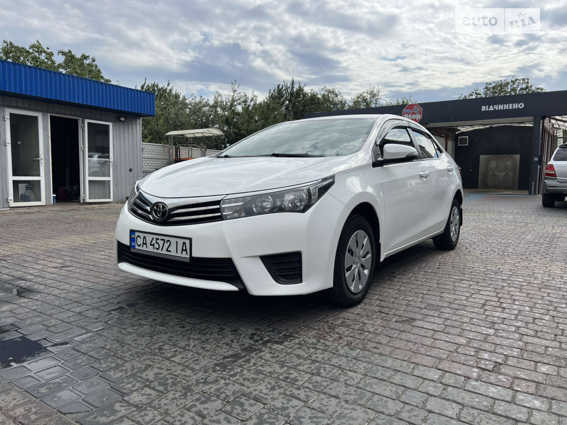TOYOTA COROLLA 2013