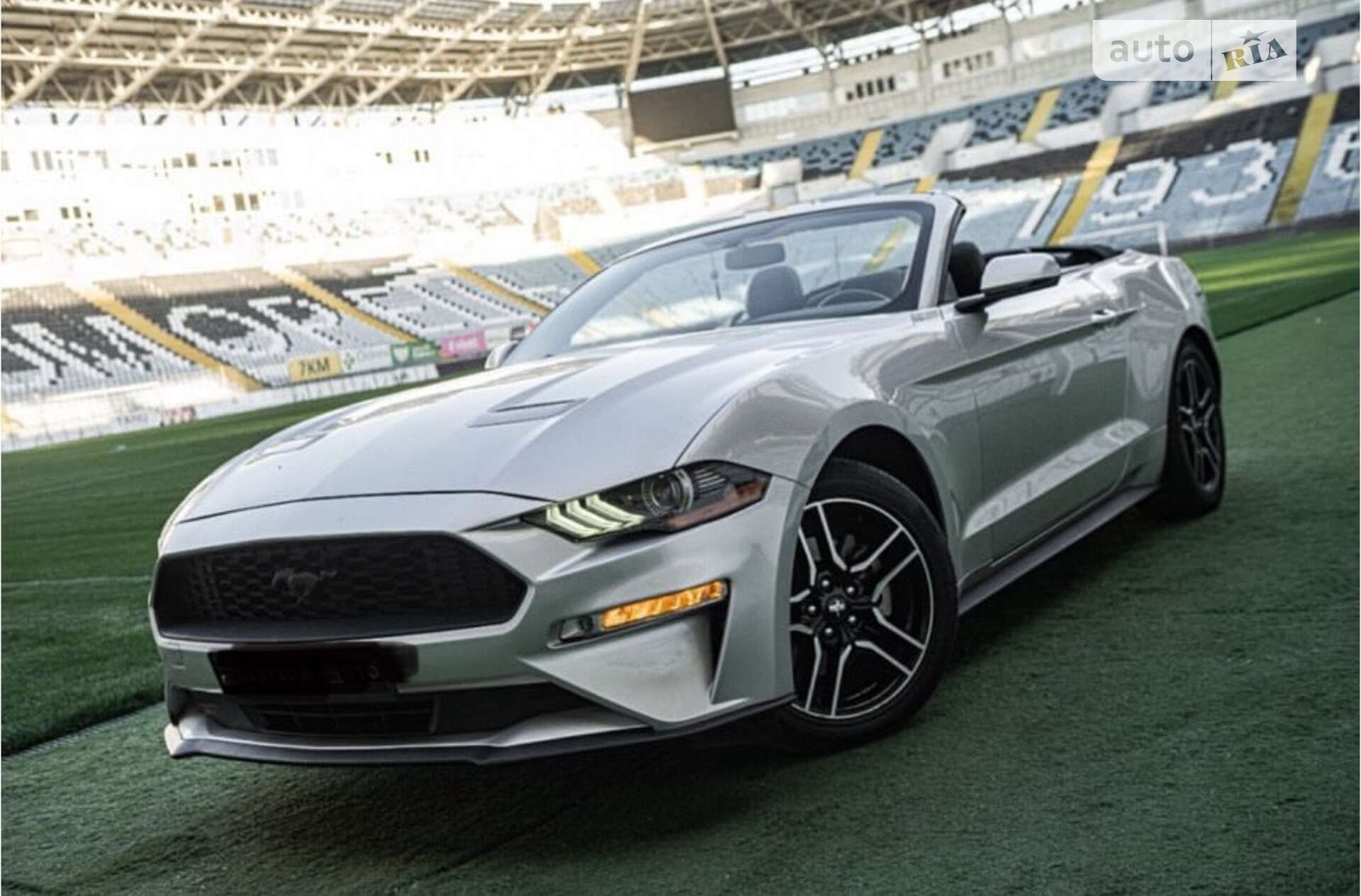 FORD MUSTANG 2019