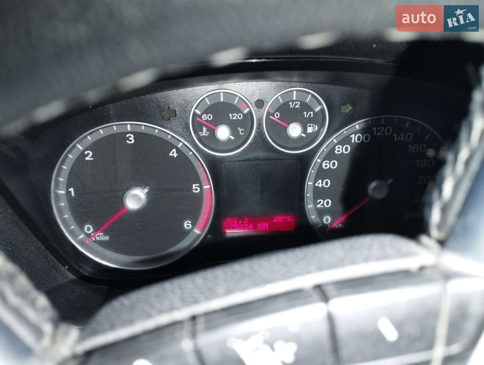 Головне фото звіту автомобіля FORD FOCUS 2007