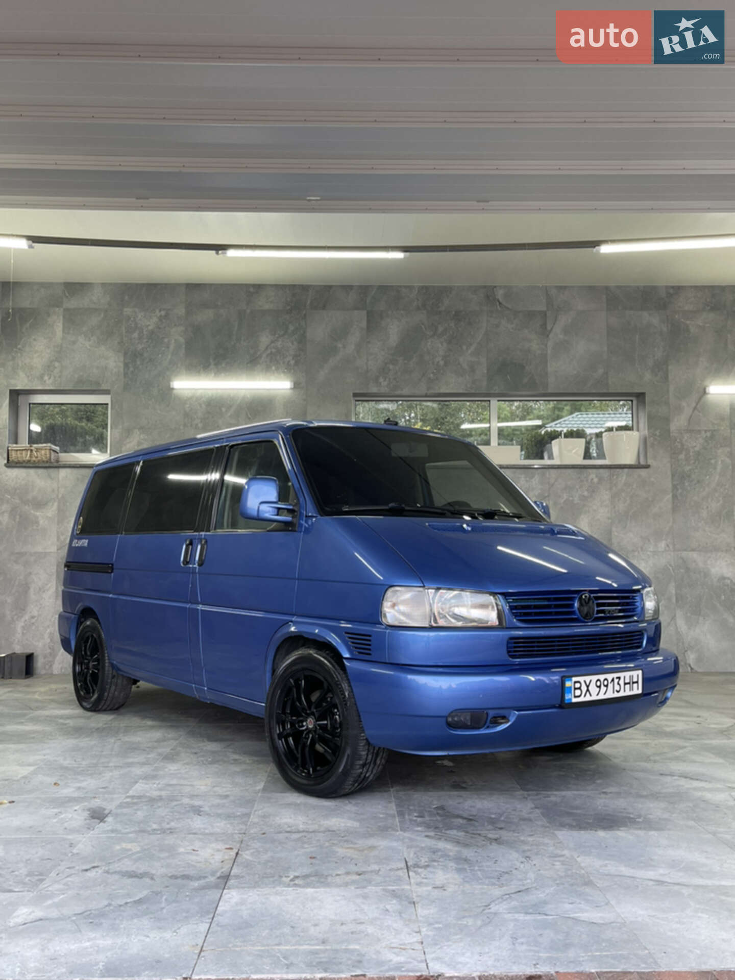VOLKSWAGEN MULTIVAN 2002