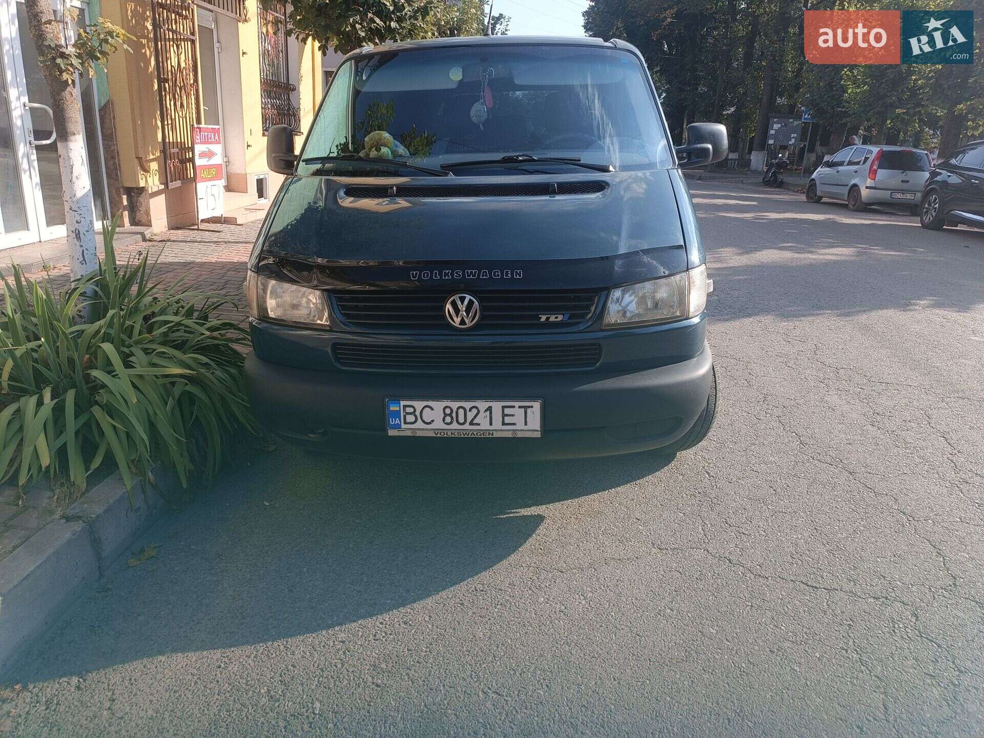 VOLKSWAGEN TRANSPORTER 2002
