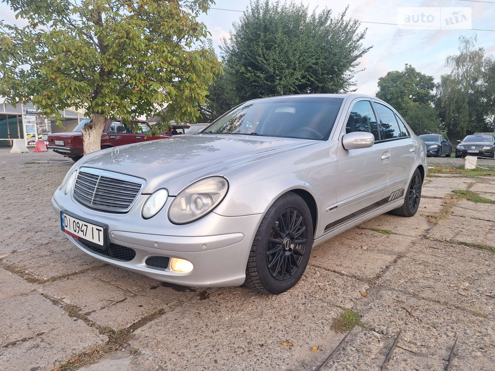 MERCEDES-BENZ E 220 CDI 2005