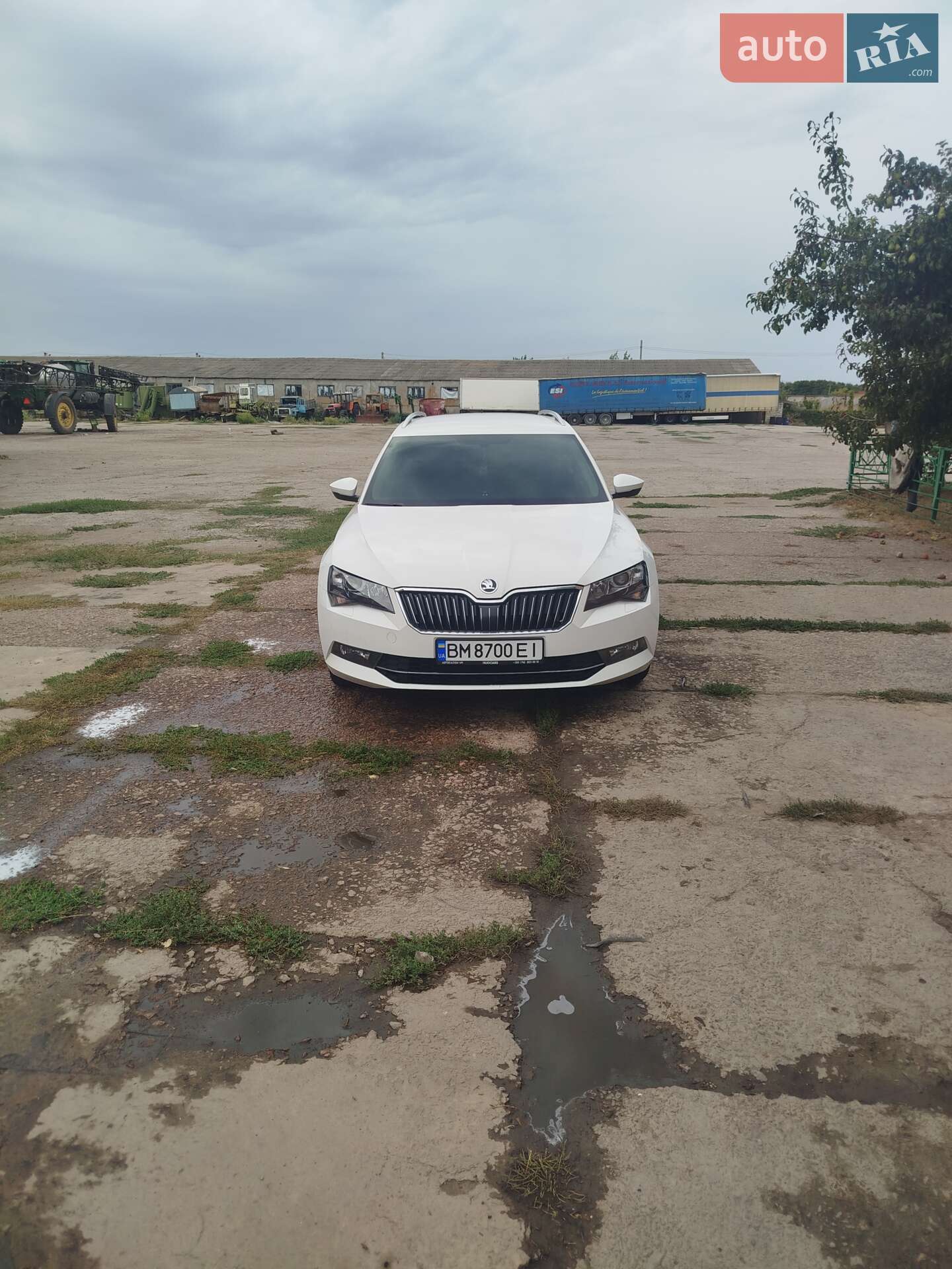 SKODA SUPERB