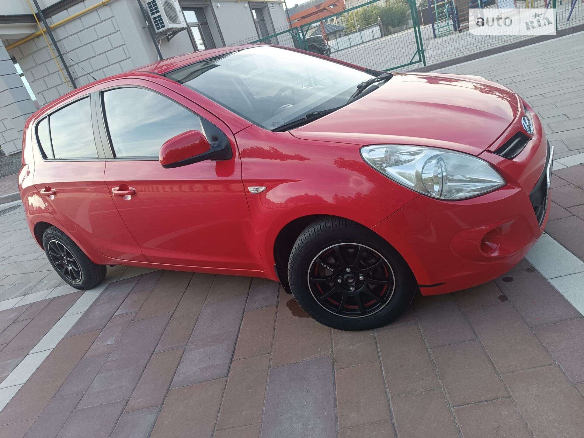 HYUNDAI I20 2011