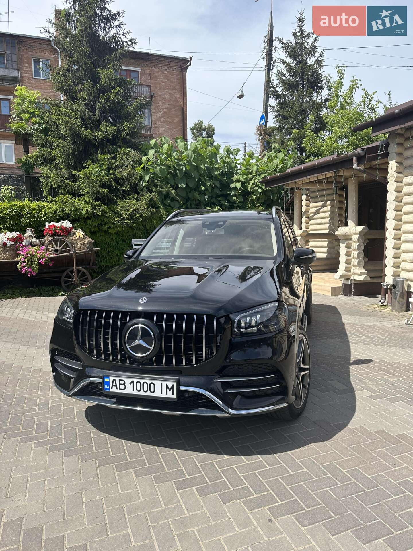 MERCEDES-BENZ GLS 400