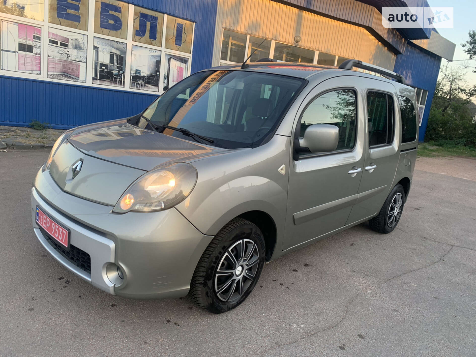 RENAULT KANGOO 2011