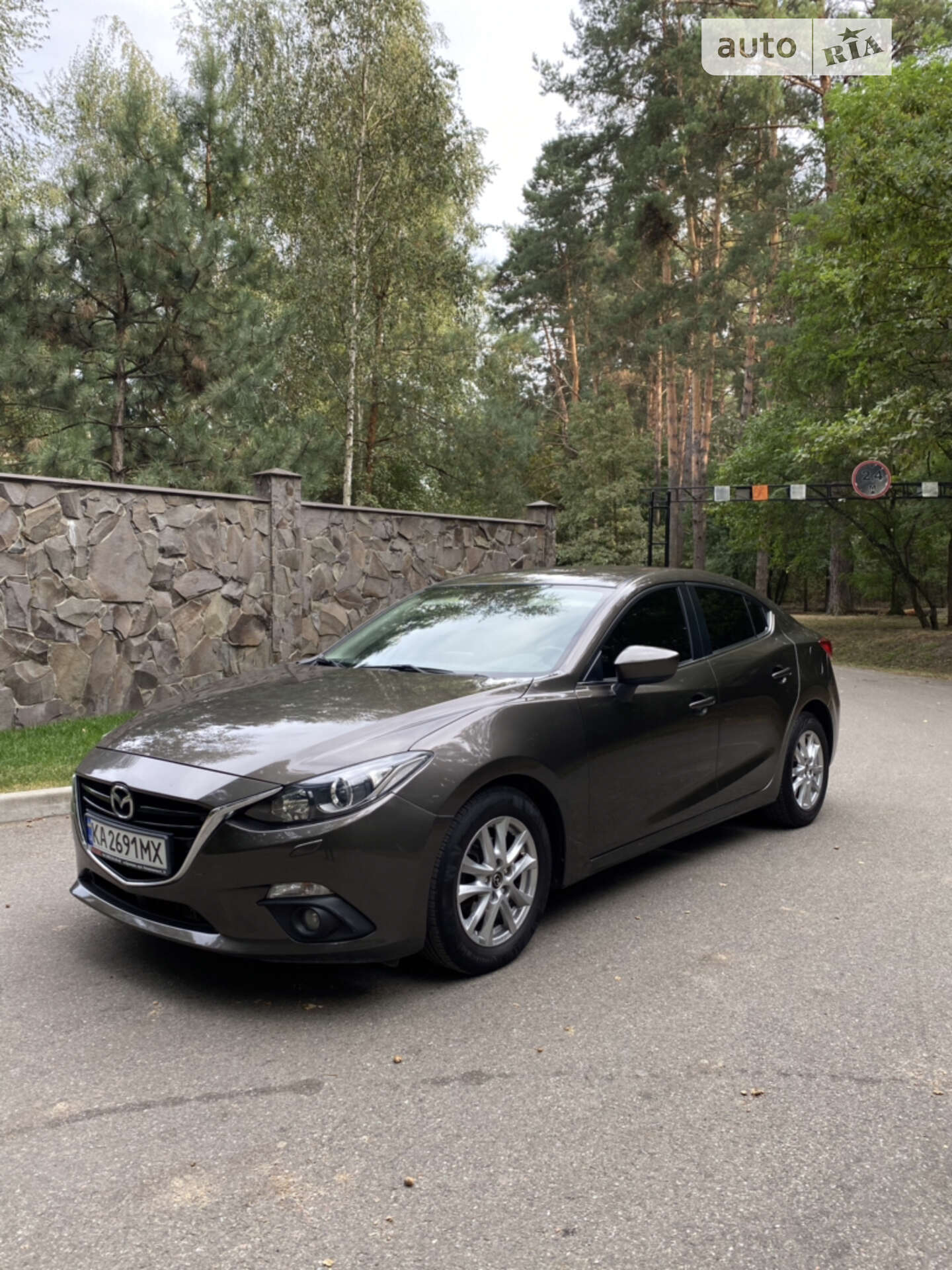 MAZDA 3