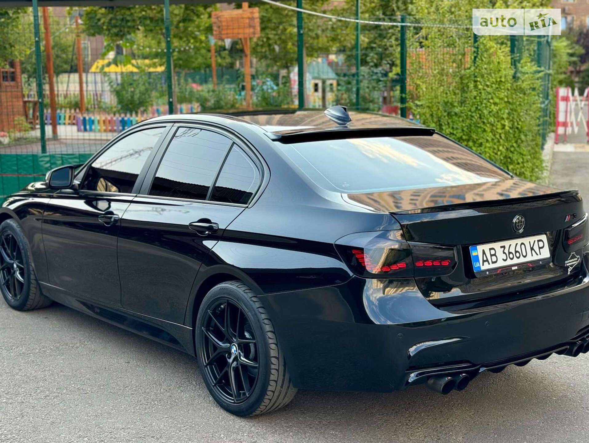 BMW 328I