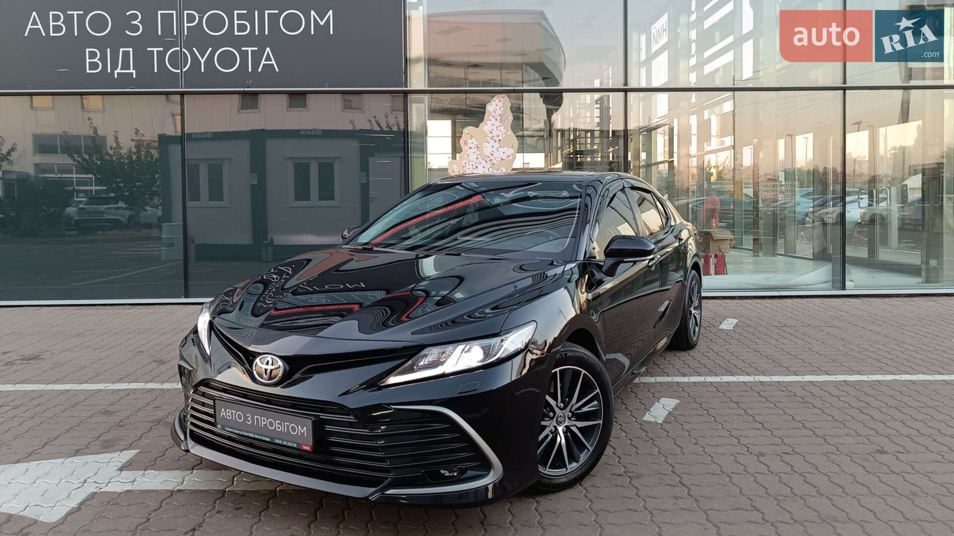 TOYOTA CAMRY