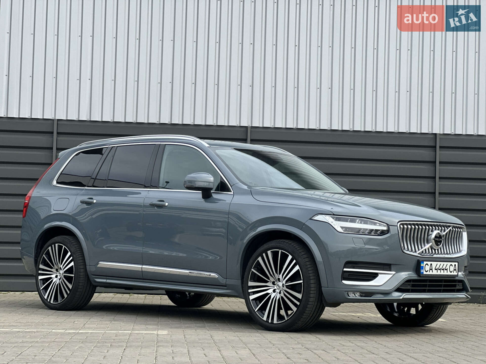 VOLVO XC90 2020