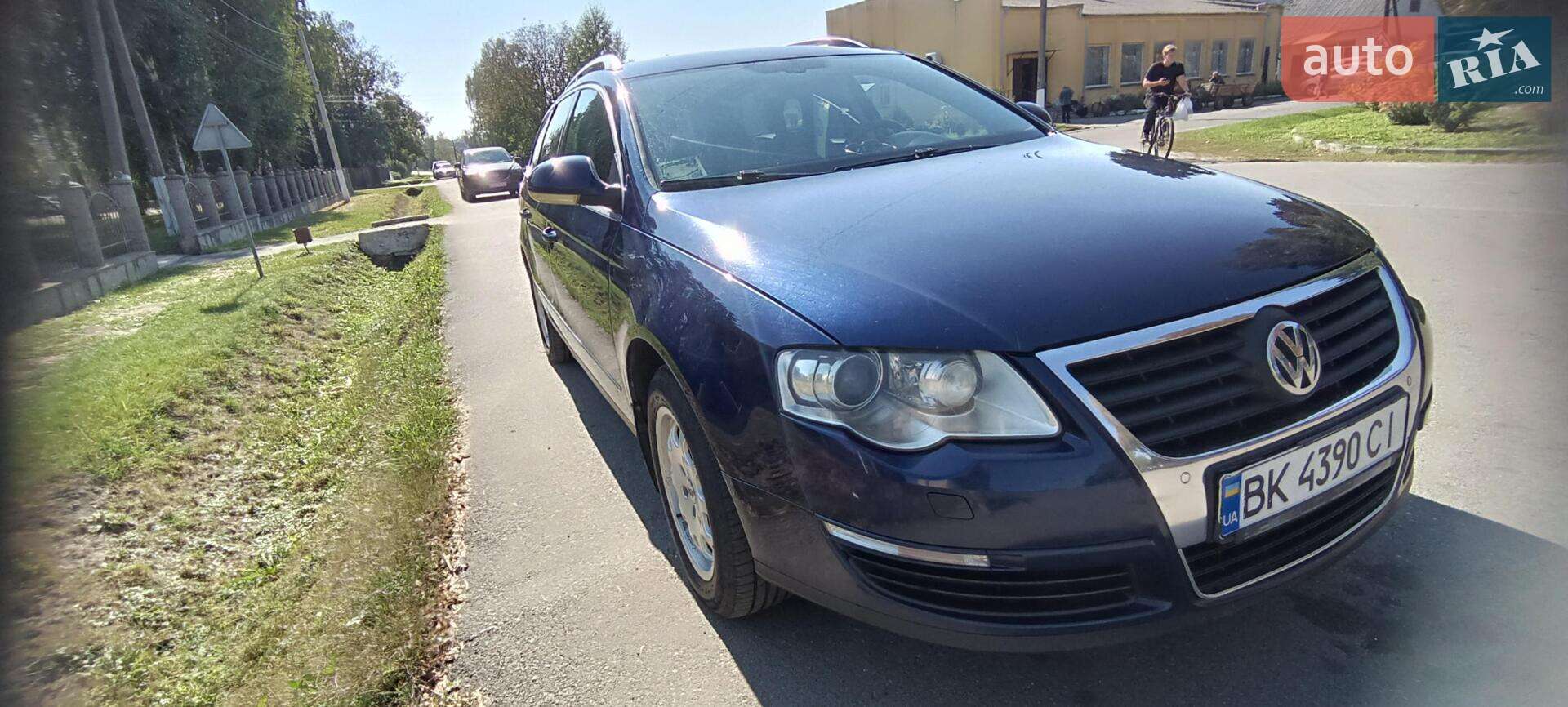 VOLKSWAGEN PASSAT 2010