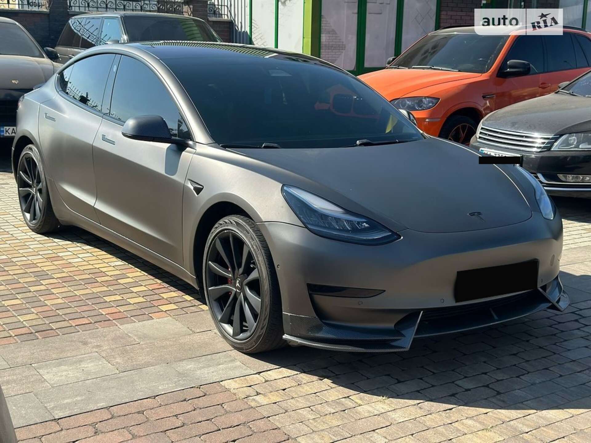 Головне фото звіту автомобіля TESLA MODEL 3 2018