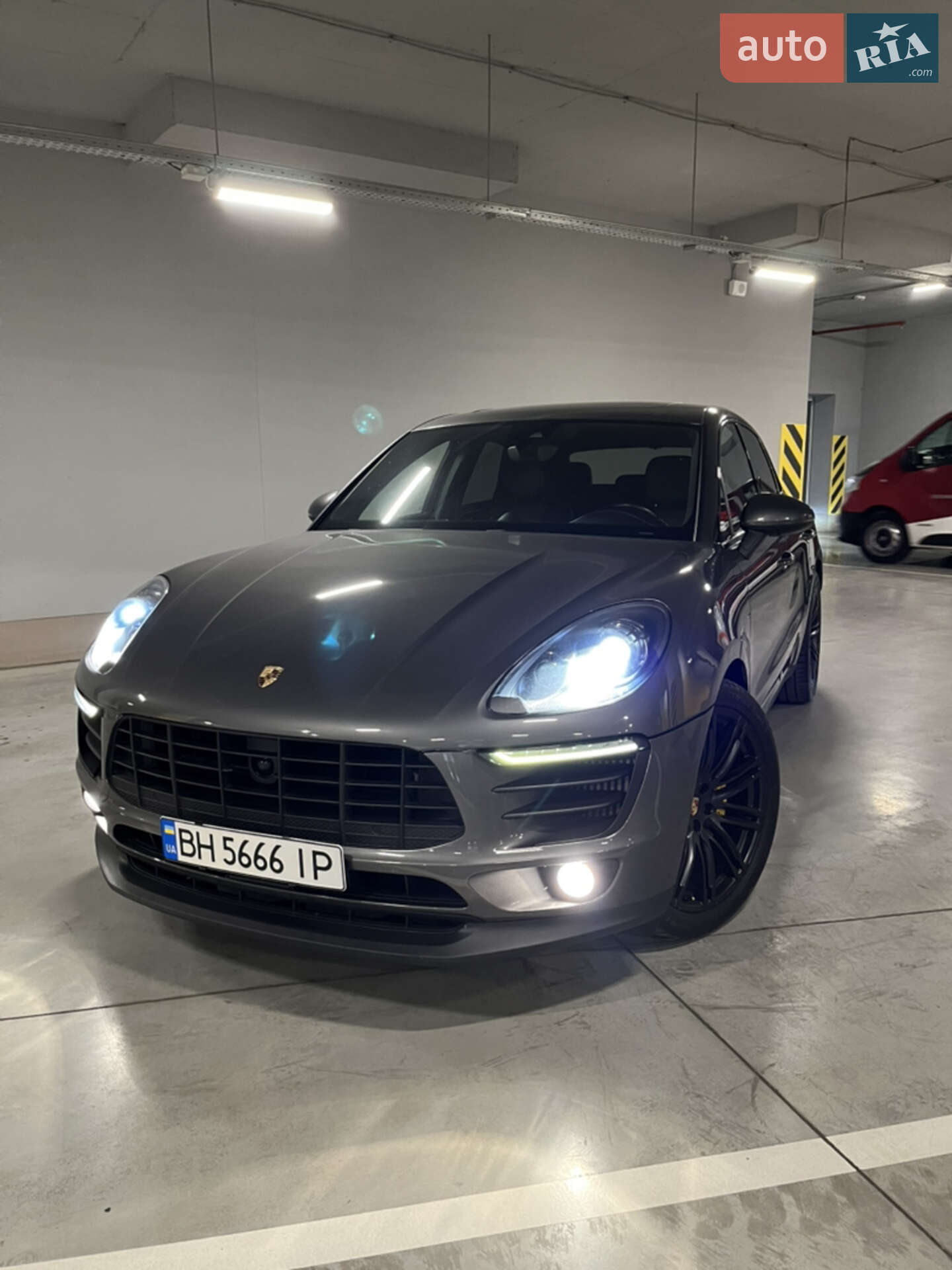 Головне фото звіту автомобіля PORSCHE MACAN S 2015