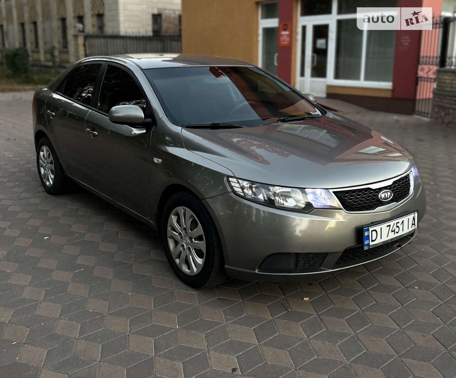 KIA CERATO 2012