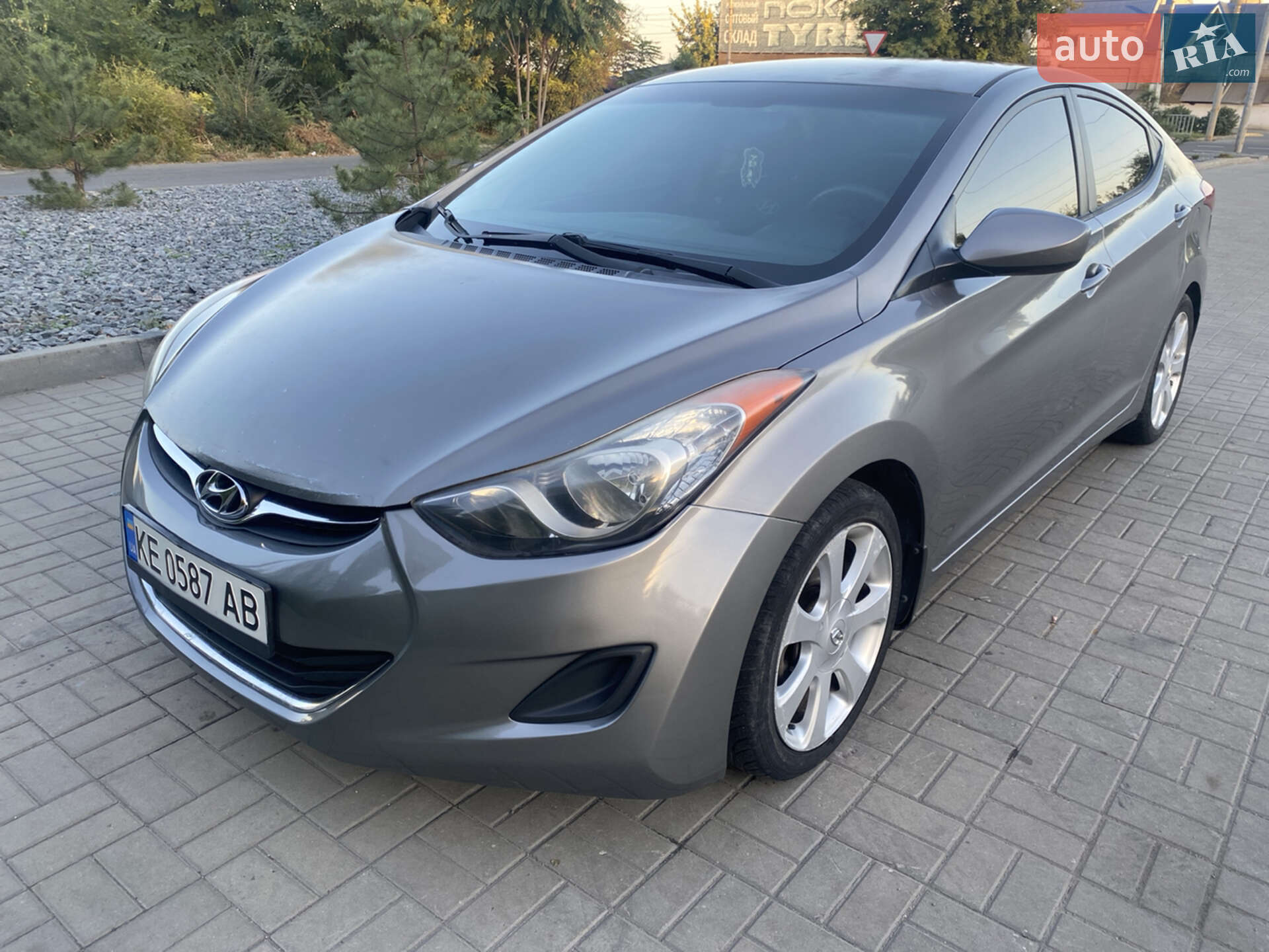 HYUNDAI ELANTRA 2012