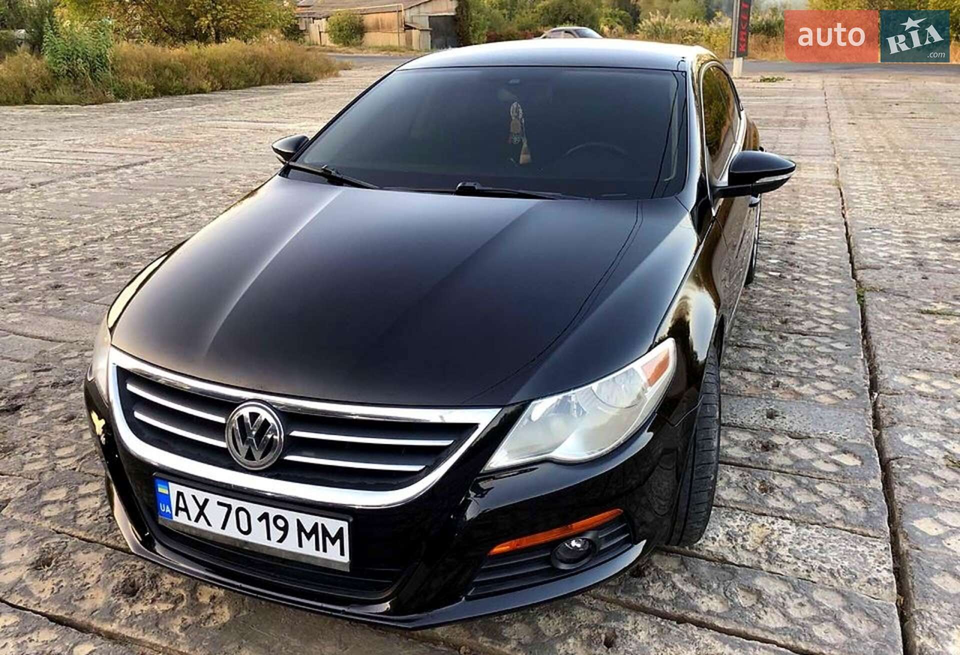 VOLKSWAGEN PASSAT CC 2011