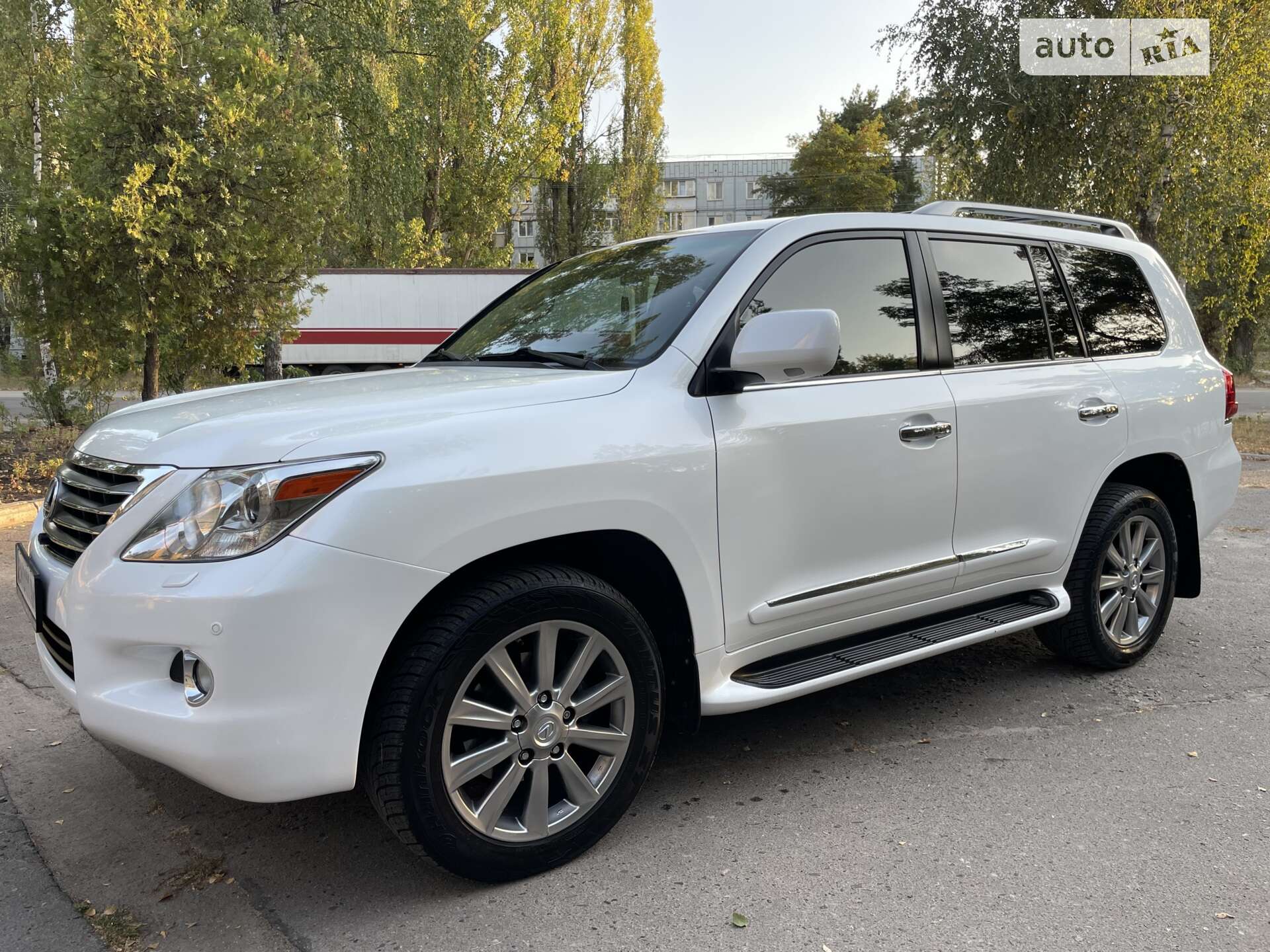 LEXUS LX 570 2010