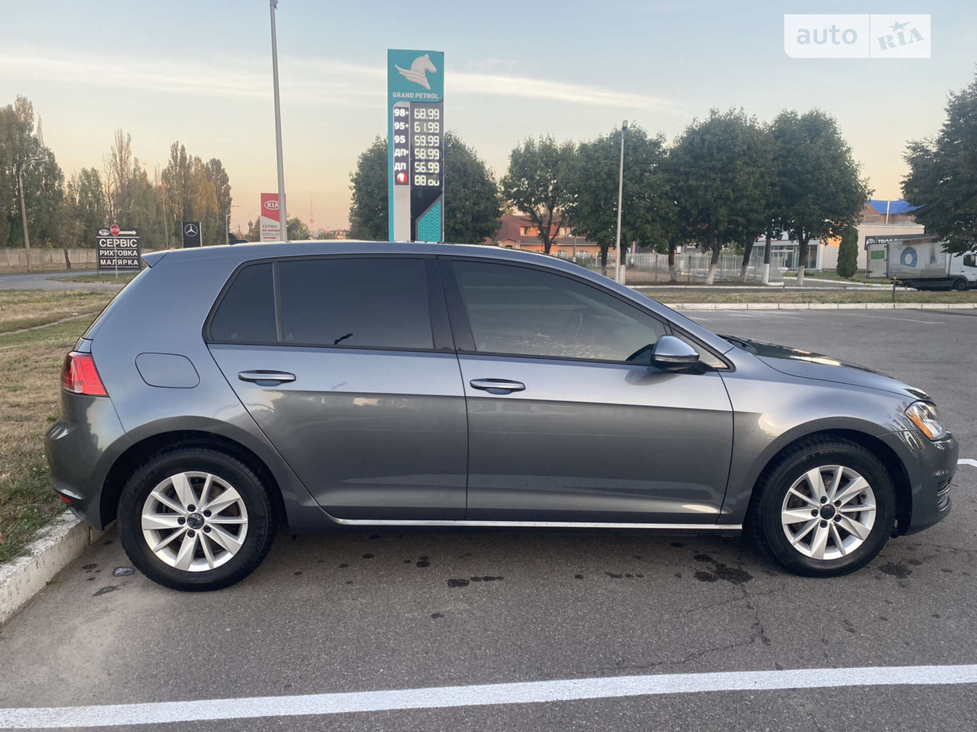 VOLKSWAGEN GOLF 2014