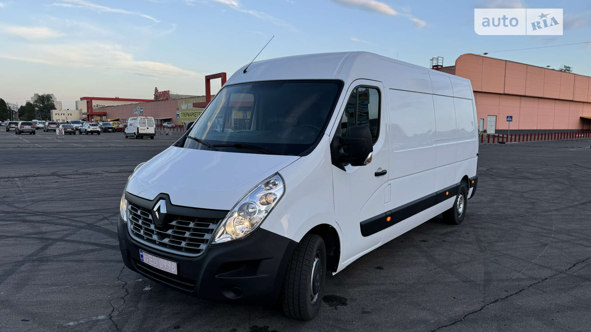 Головне фото звіту автомобіля RENAULT MASTER 2018