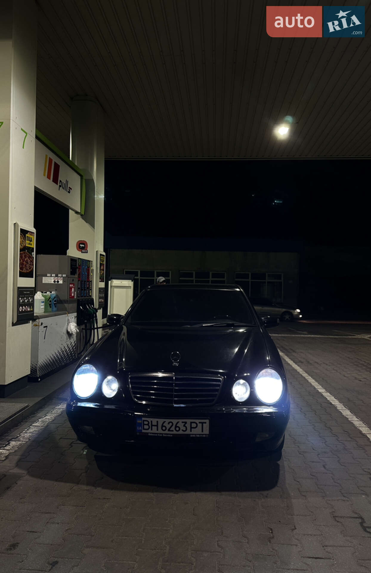 MERCEDES-BENZ E 240 2000