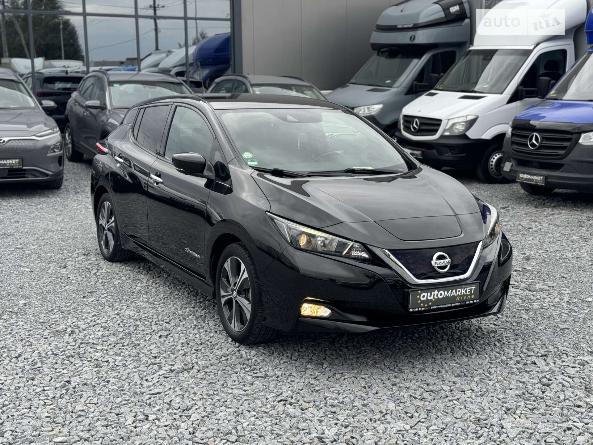 NISSAN LEAF 2019