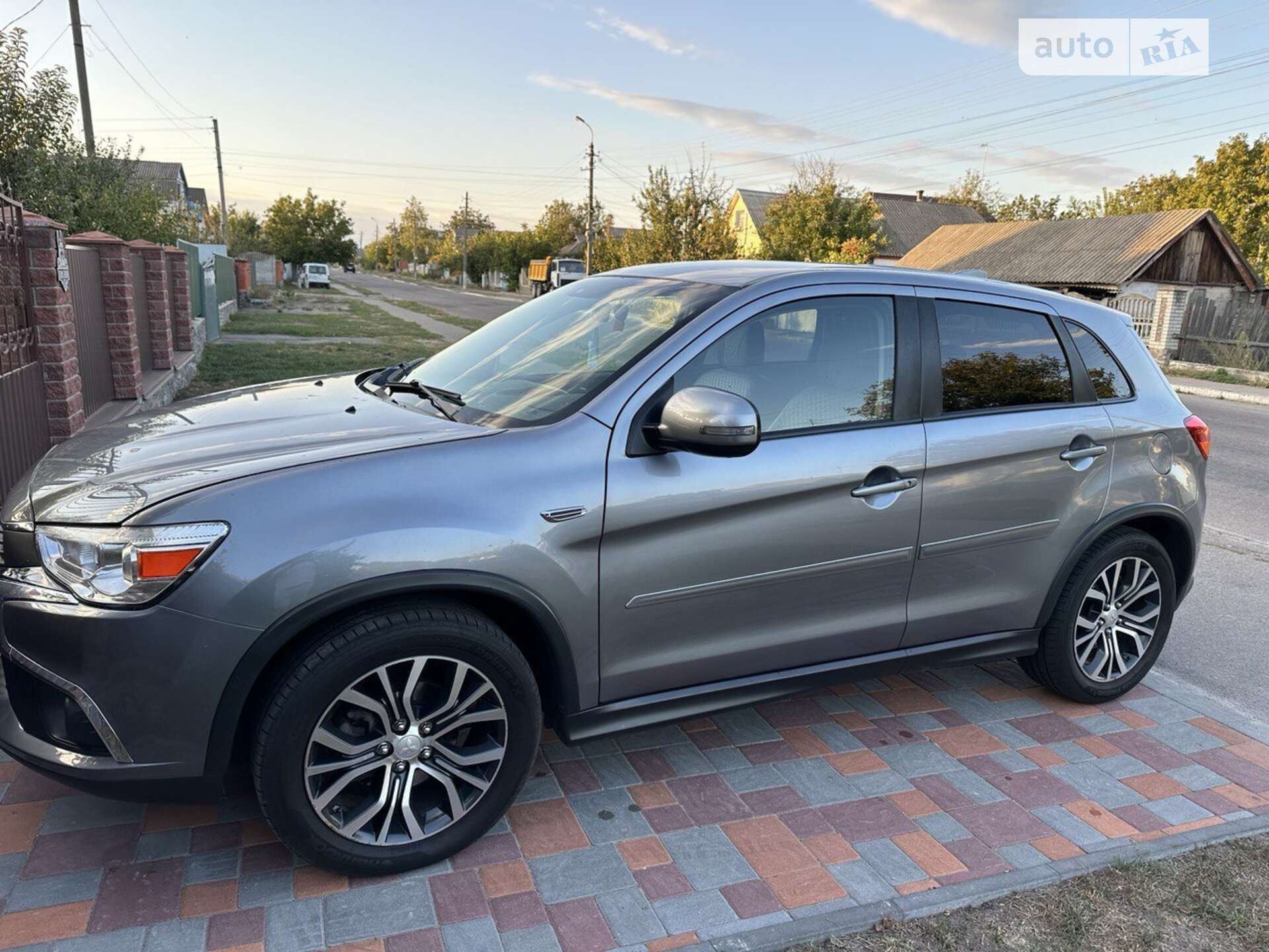 MITSUBISHI OUTLANDER SPORT 2016