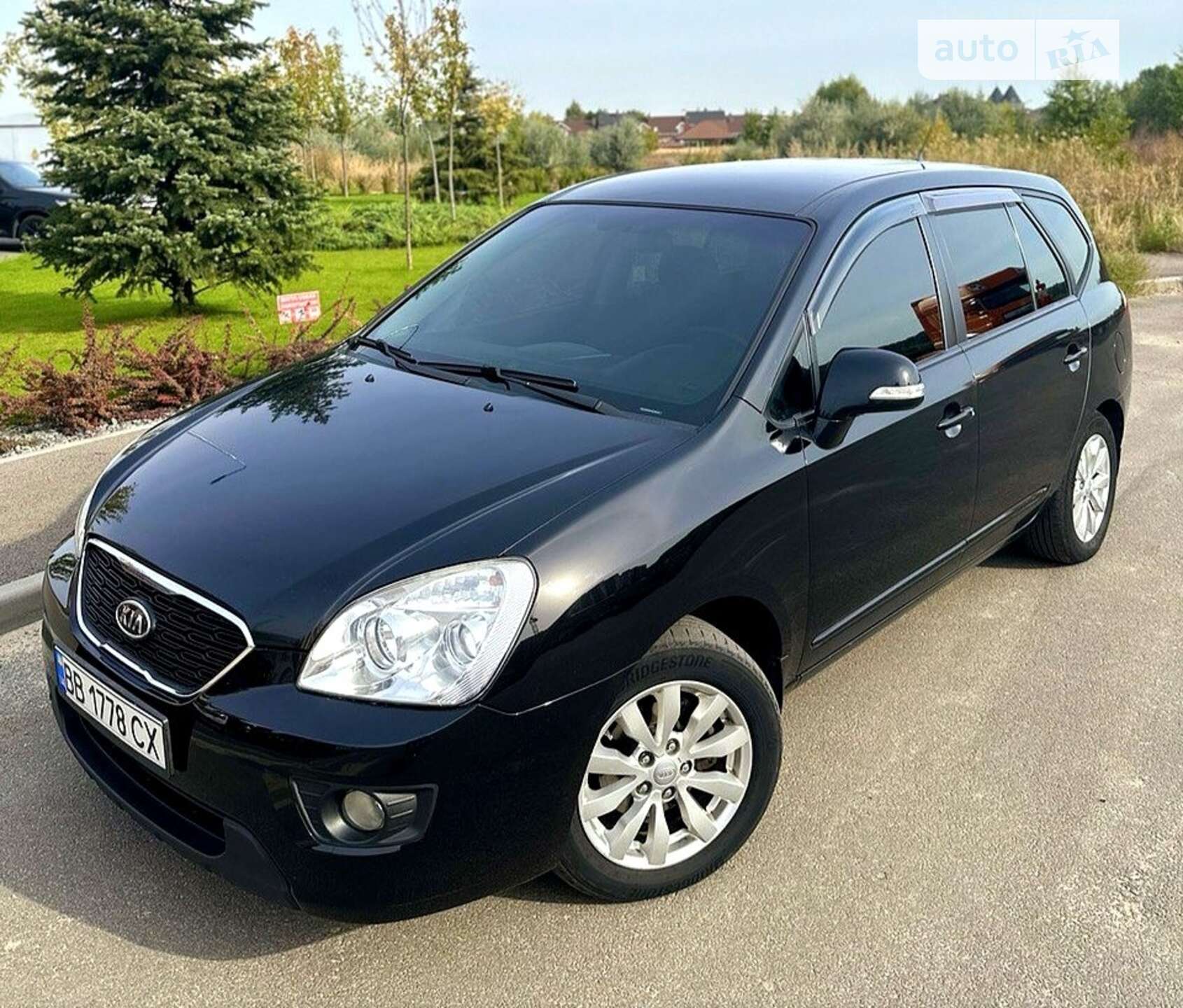 KIA CARENS 2011