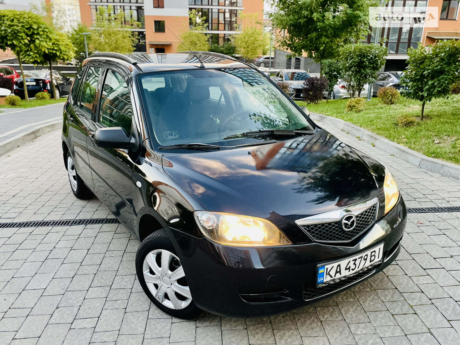 MAZDA 2 2003