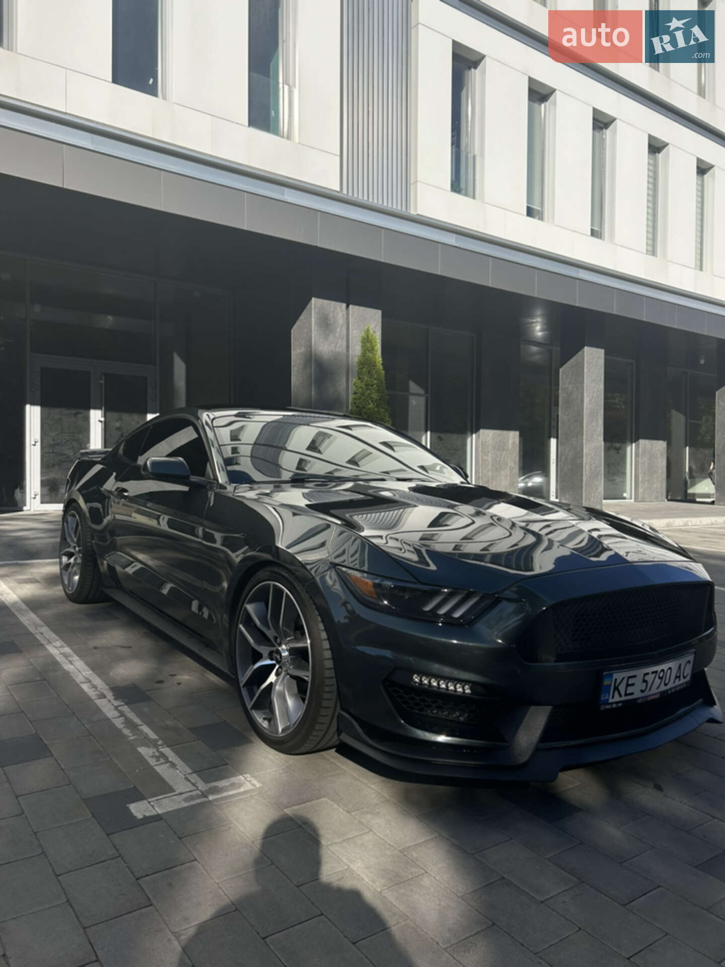 Головне фото звіту автомобіля FORD MUSTANG 2016