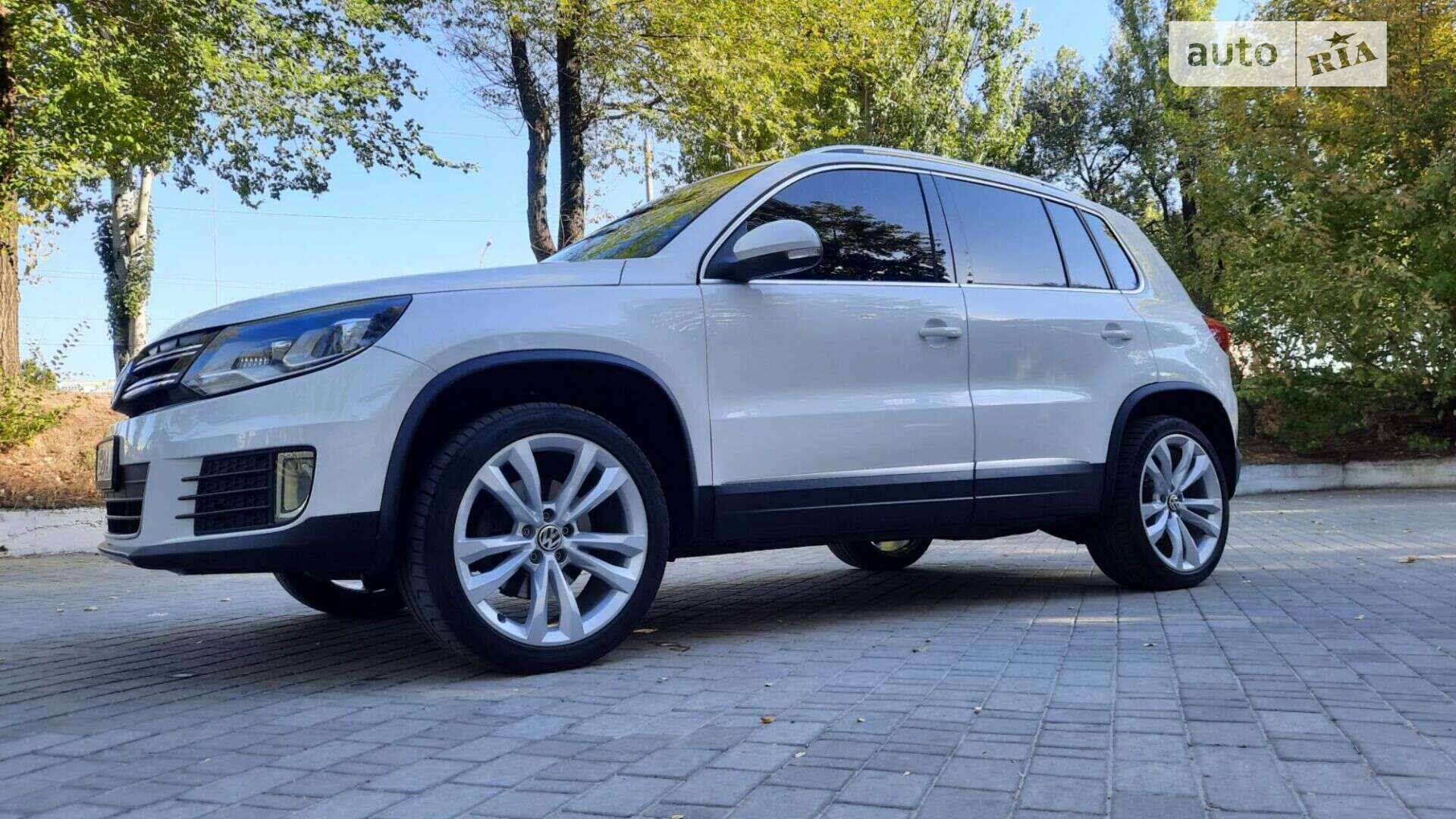 VOLKSWAGEN TIGUAN 2012