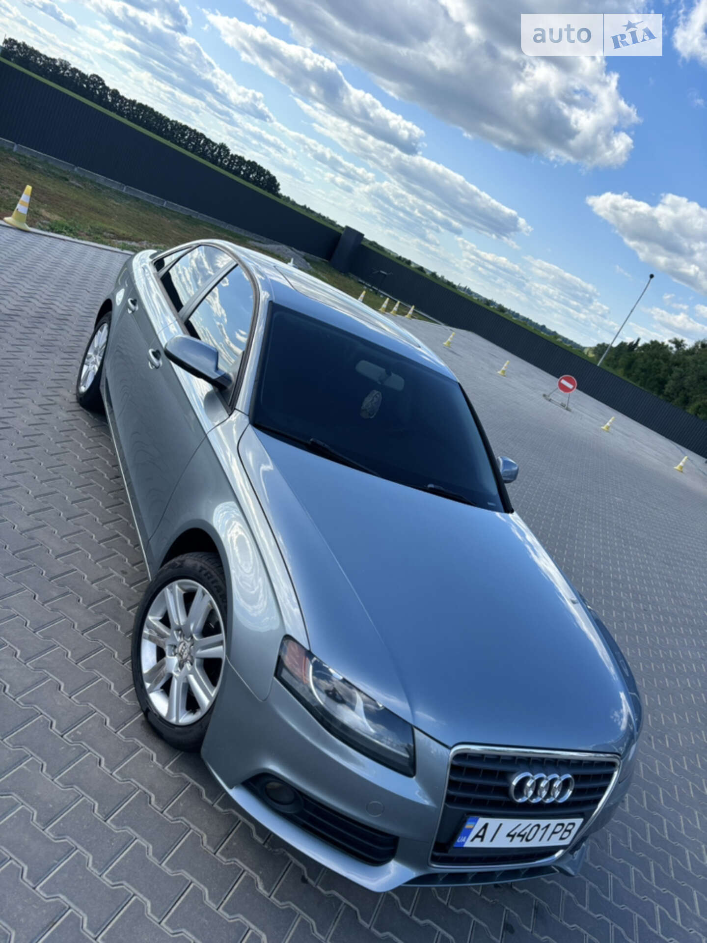 AUDI A4 2009