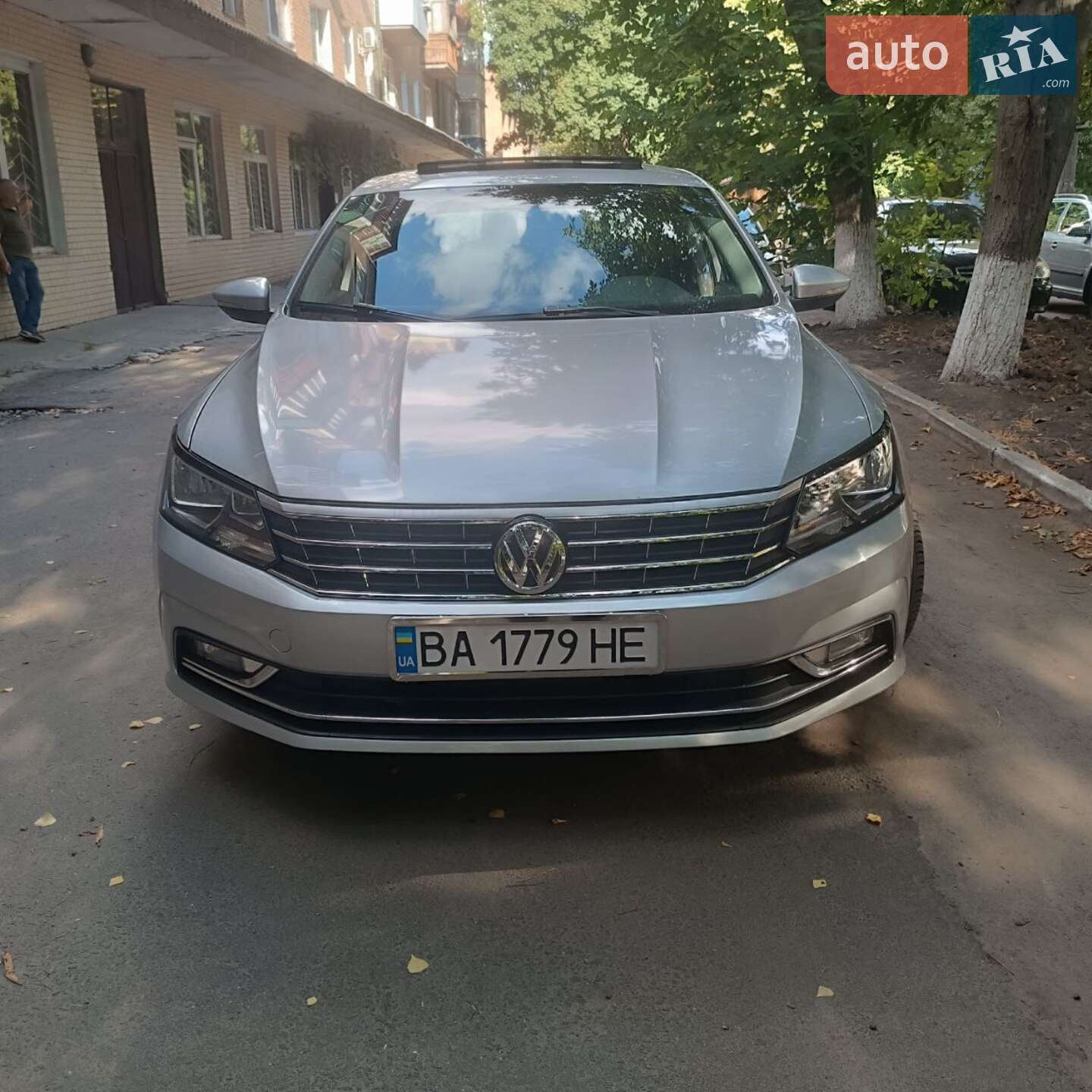 VOLKSWAGEN PASSAT 2016
