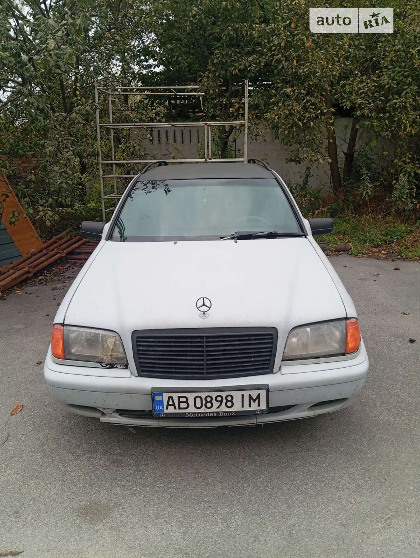 Головне фото звіту автомобіля MERCEDES-BENZ C 180 2000