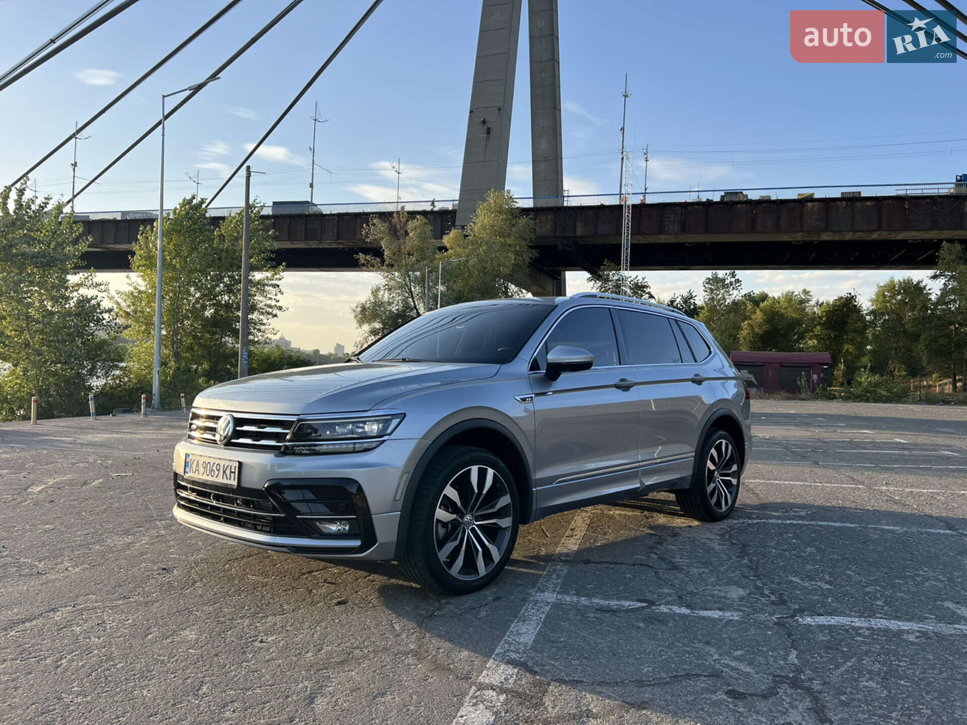 VOLKSWAGEN TIGUAN 2020