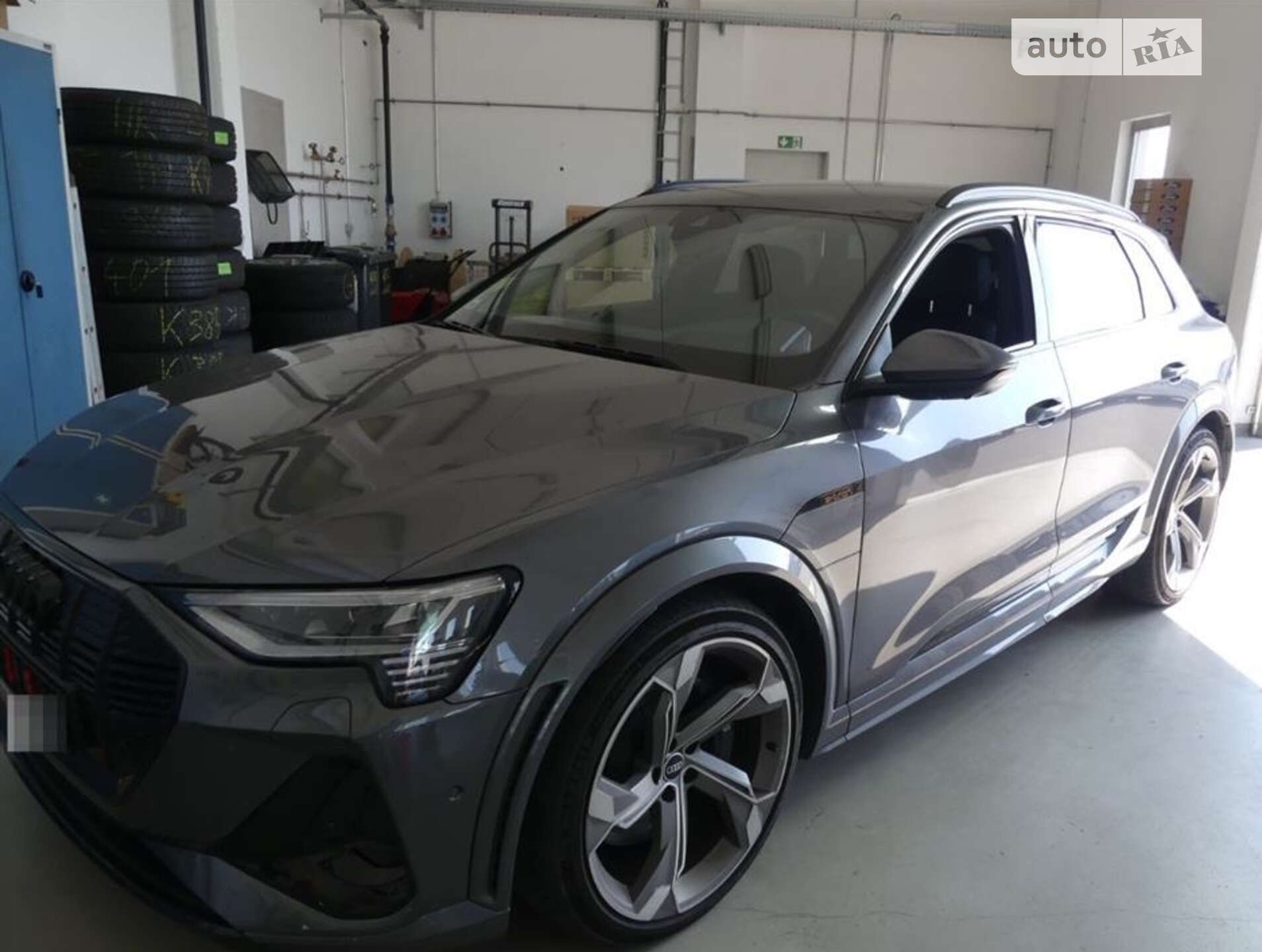 AUDI E-TRON S 2022