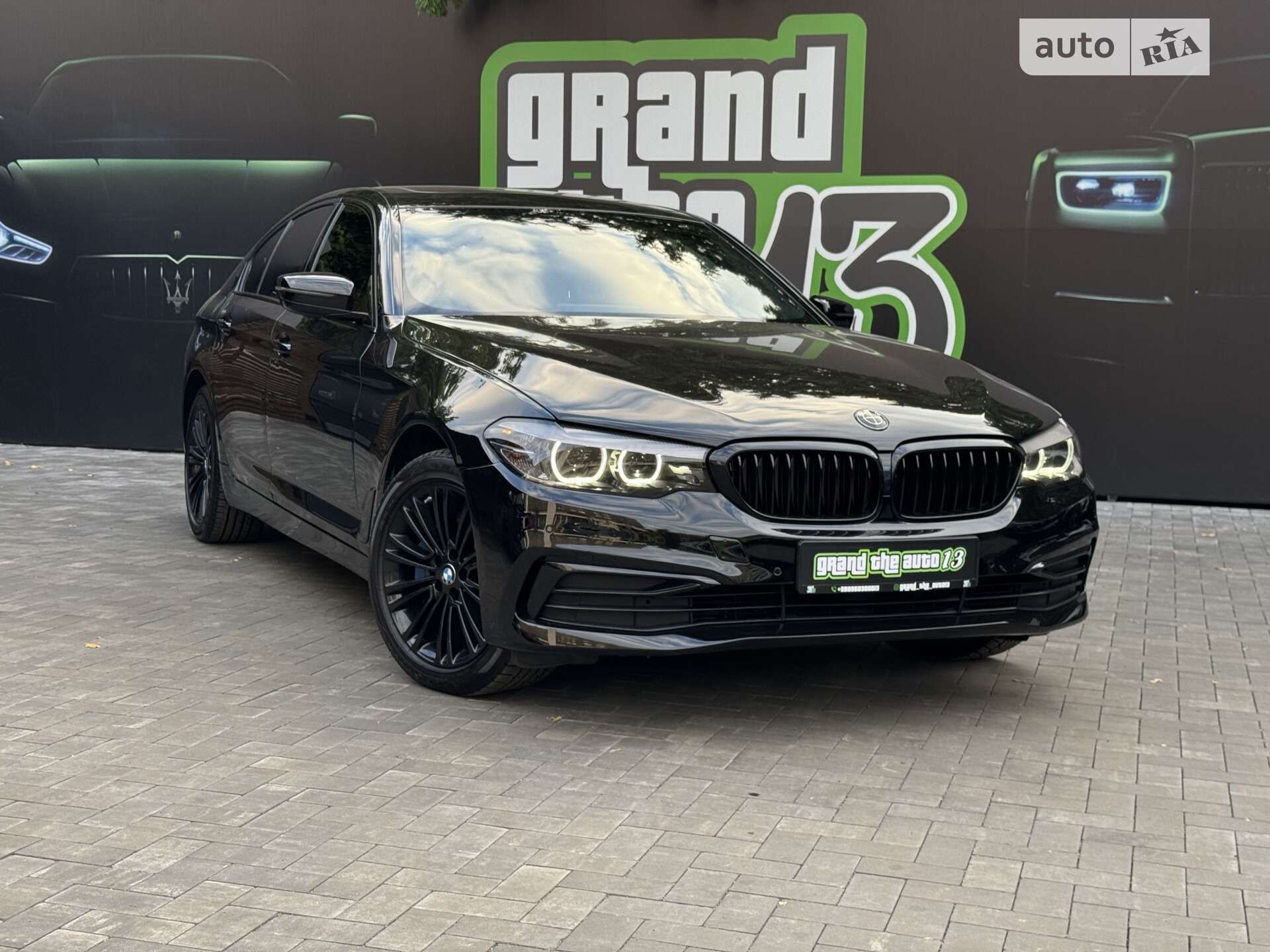 Головне фото звіту автомобіля BMW 530XI 2019