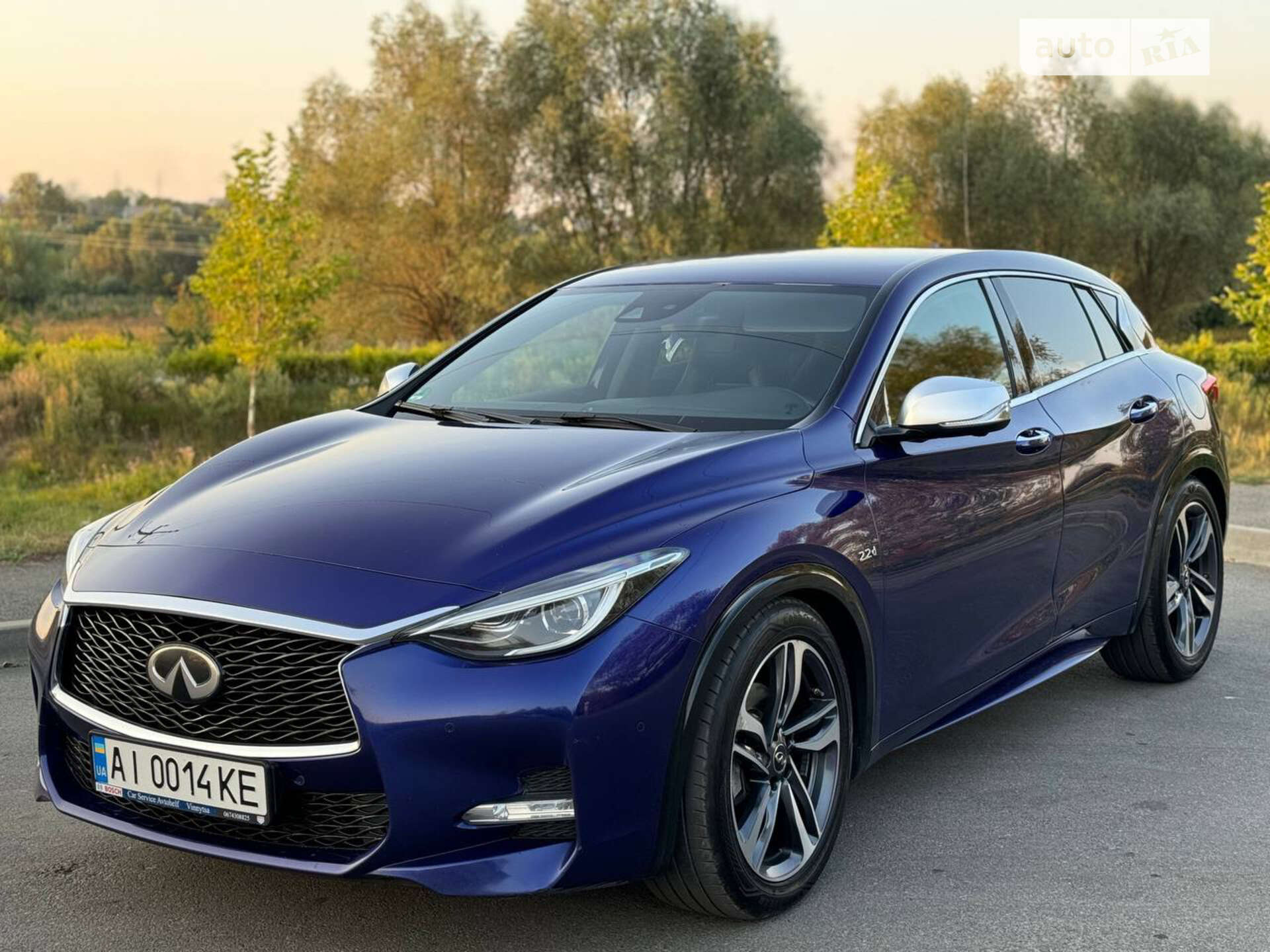 INFINITI Q30 2015