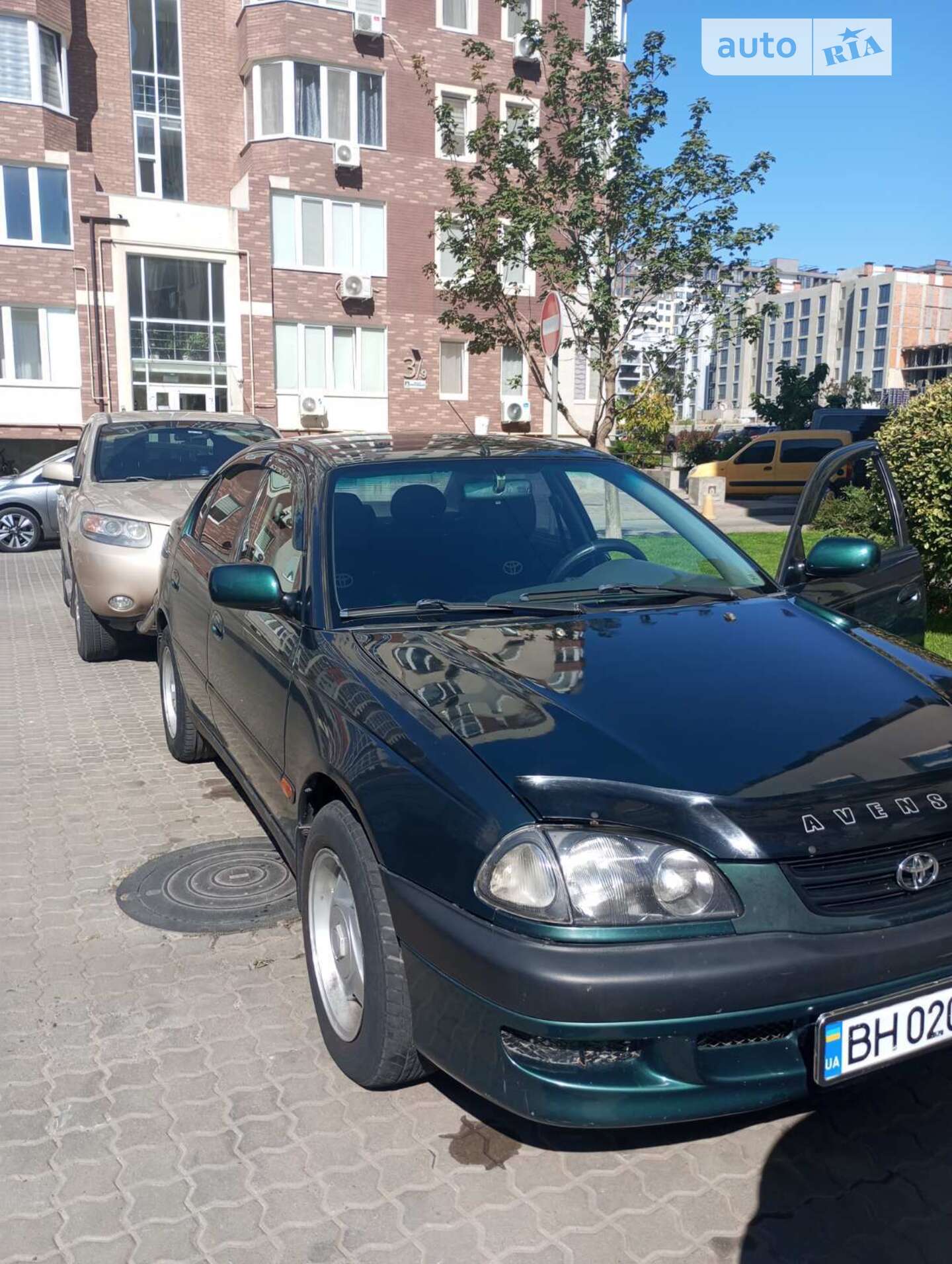 Toyota Avensis 1998