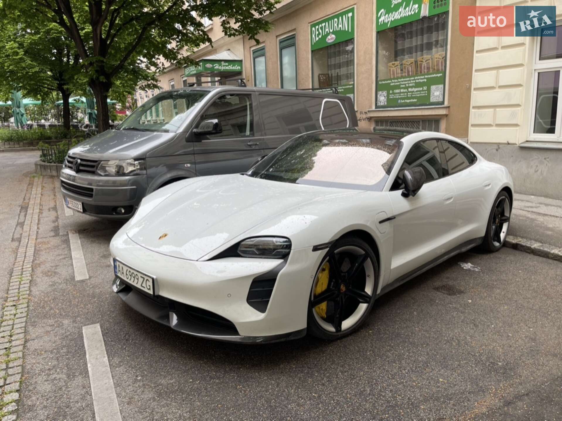 PORSCHE TAYCAN TURBO S 2020