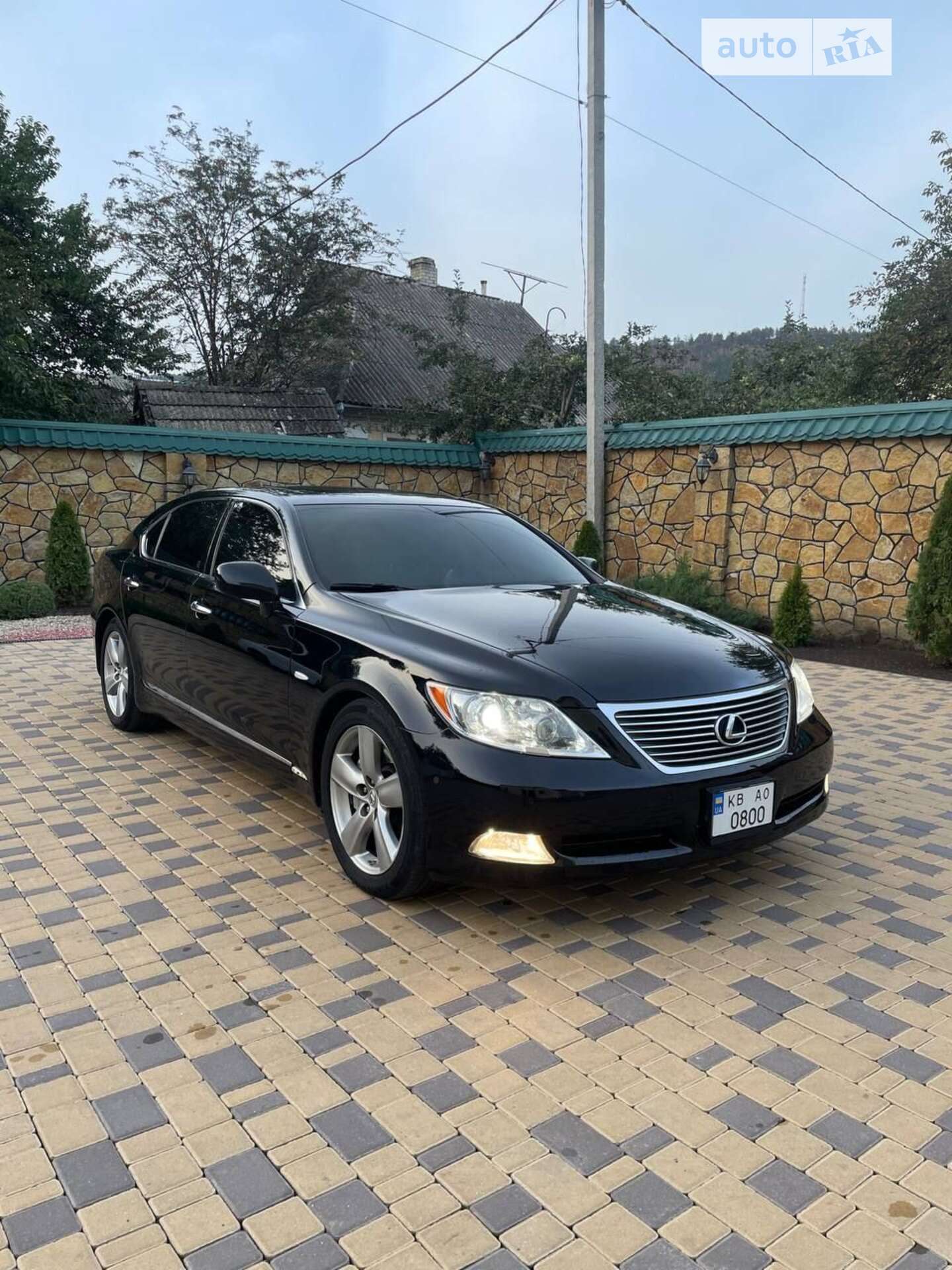 LEXUS LS 460